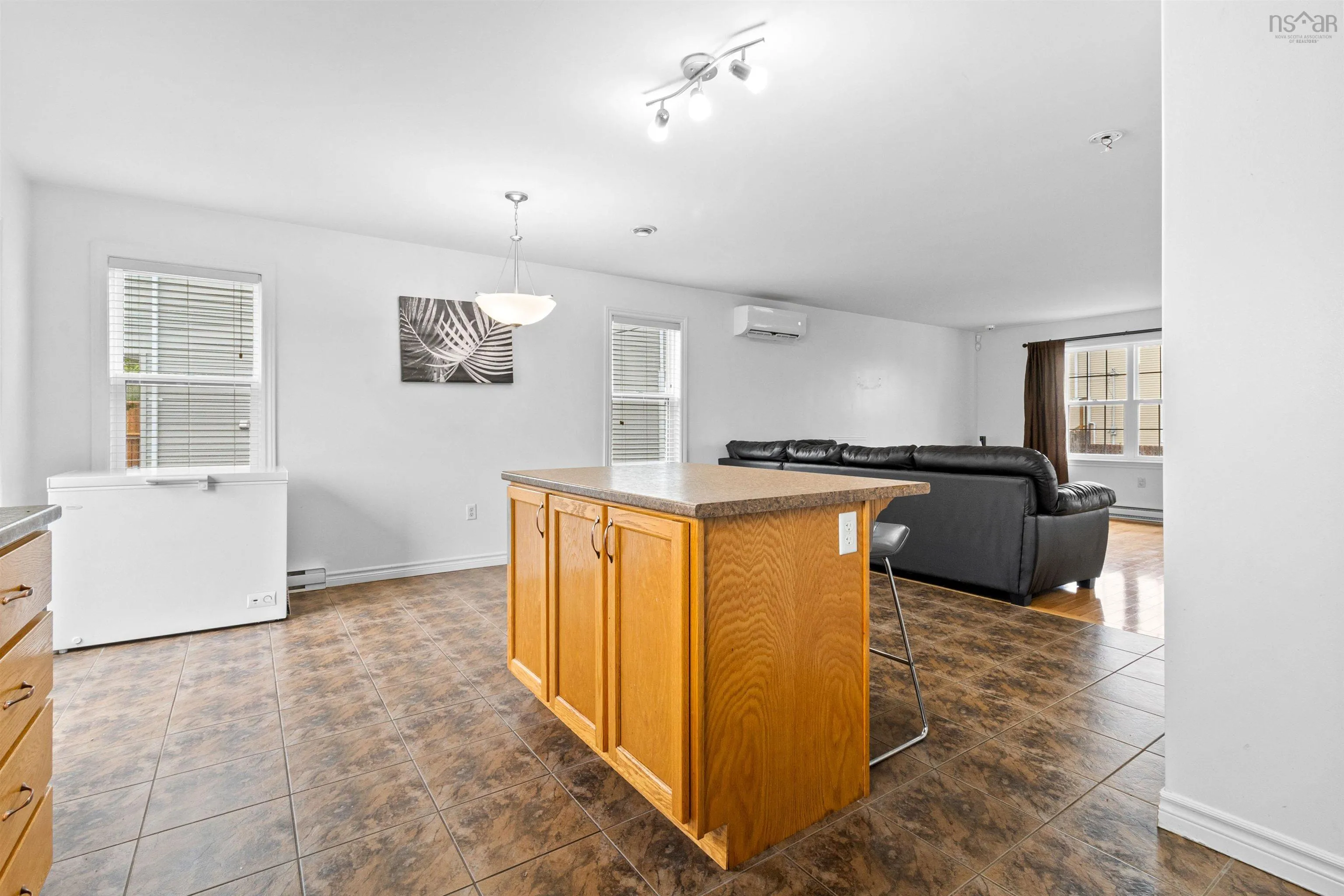 12 Katrina Crescent, Halifax, NS B3P 2V1, 3 Bedrooms Bedrooms, ,3 BathroomsBathrooms,Residential,For Sale,Katrina,202523103