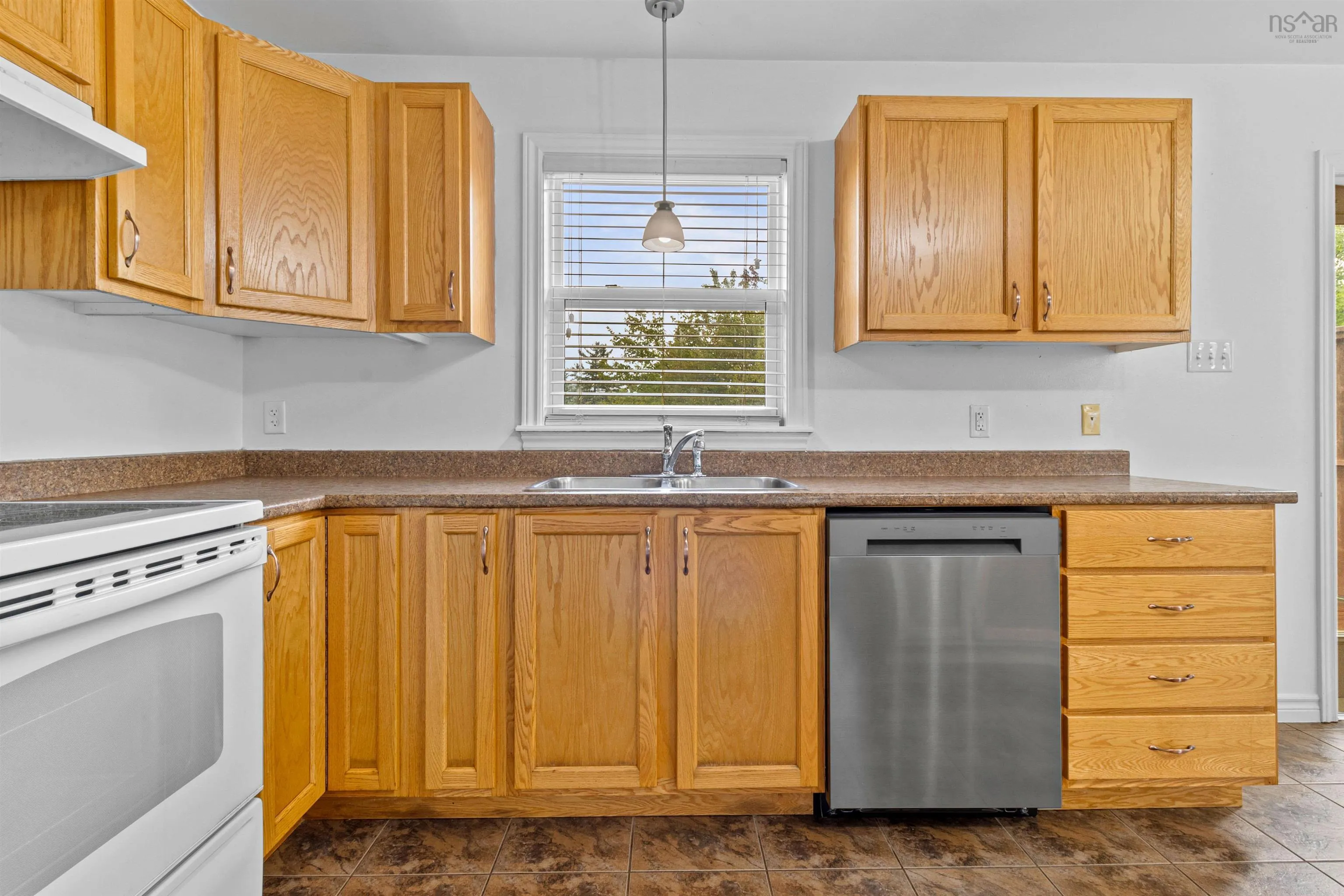 12 Katrina Crescent, Halifax, NS B3P 2V1, 3 Bedrooms Bedrooms, ,3 BathroomsBathrooms,Residential,For Sale,Katrina,202523103