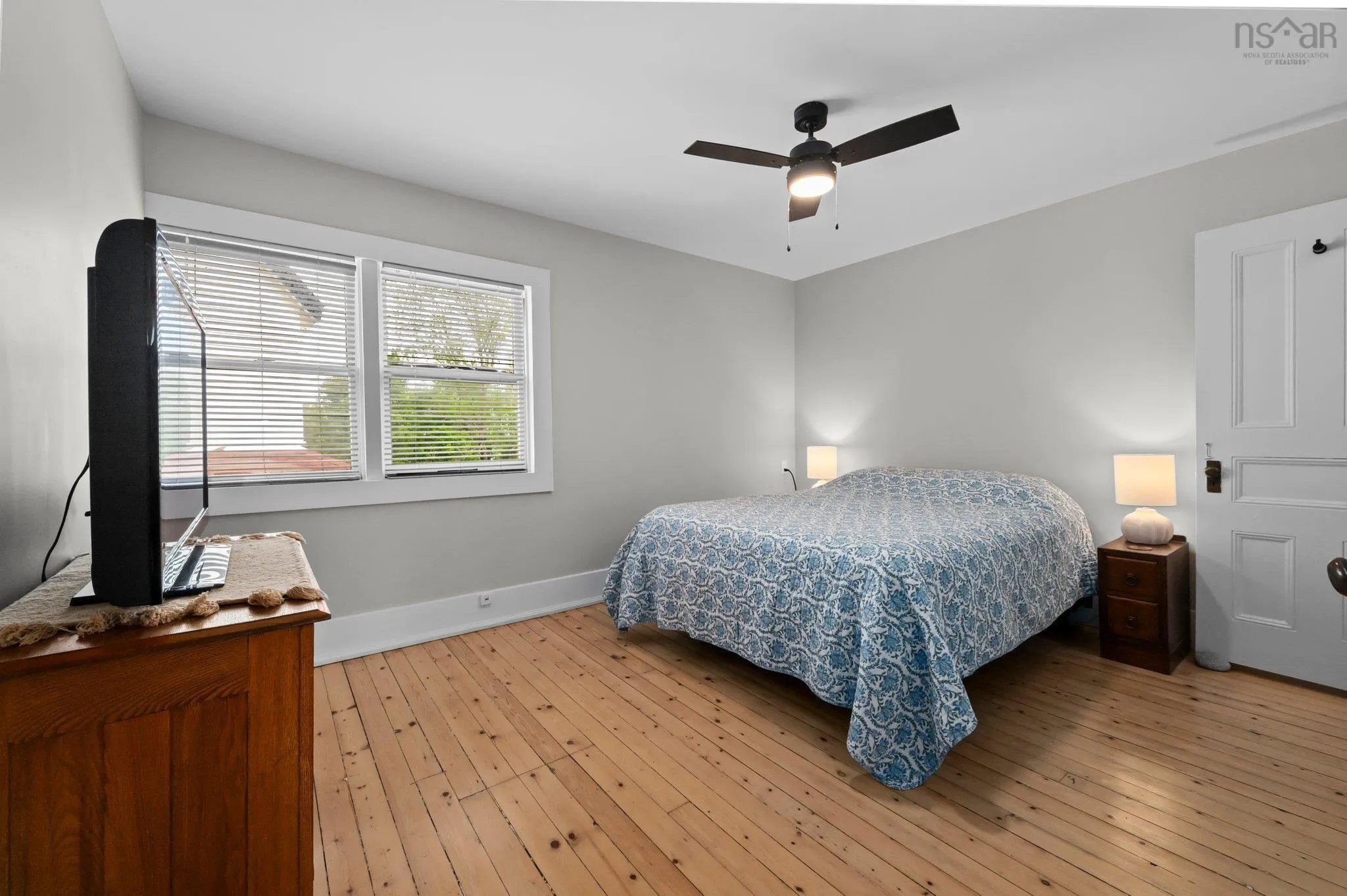 689 King Street, Windsor, NS B0N 2T0, ,Residential Income,For Sale,King Street,202518885