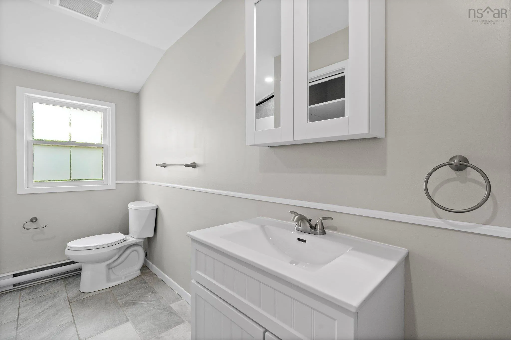 689 King Street, Windsor, NS B0N 2T0, ,Residential Income,For Sale,King Street,202518885