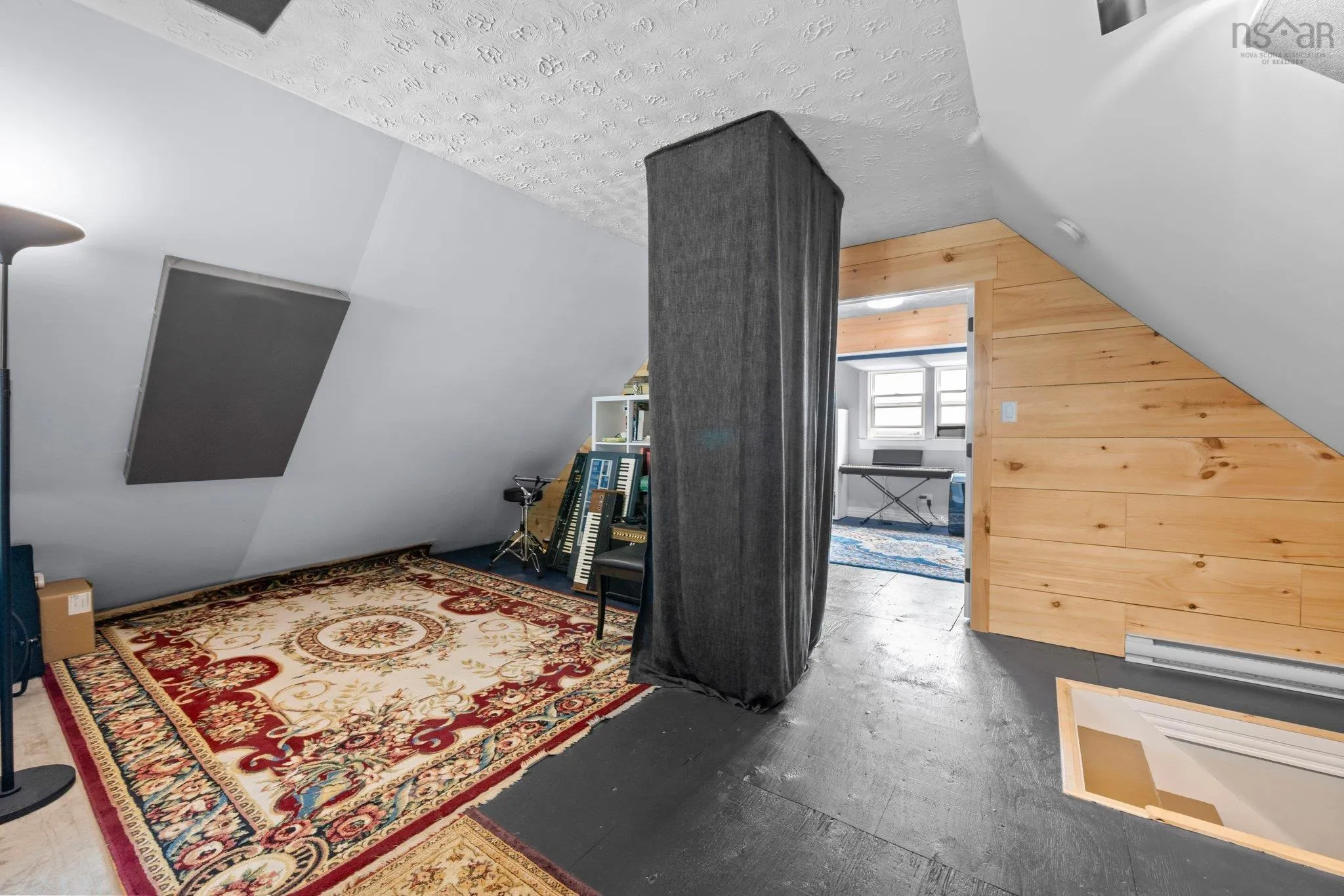 689 King Street, Windsor, NS B0N 2T0, ,Residential Income,For Sale,King Street,202518885
