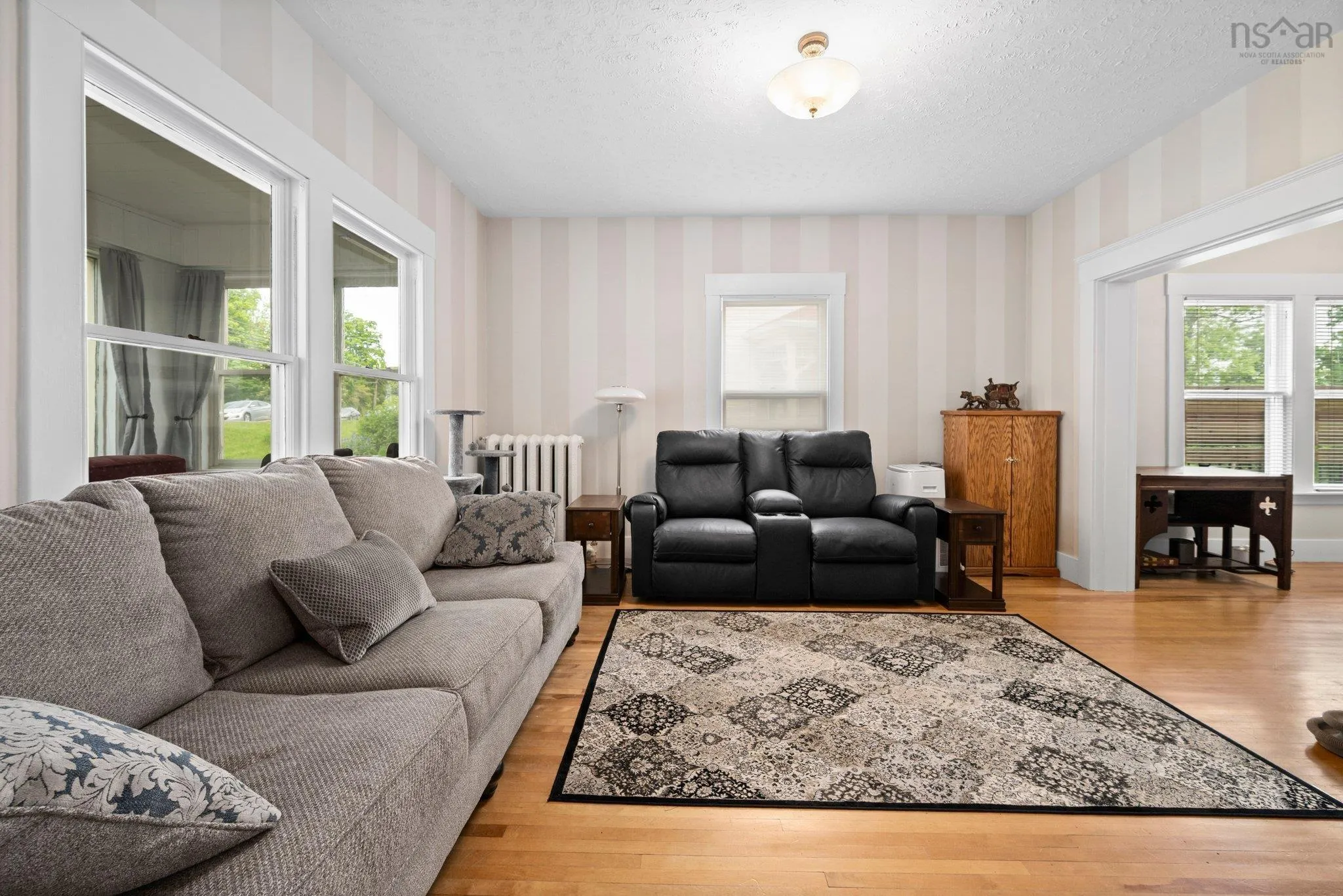 689 King Street, Windsor, NS B0N 2T0, ,Residential Income,For Sale,King Street,202518885