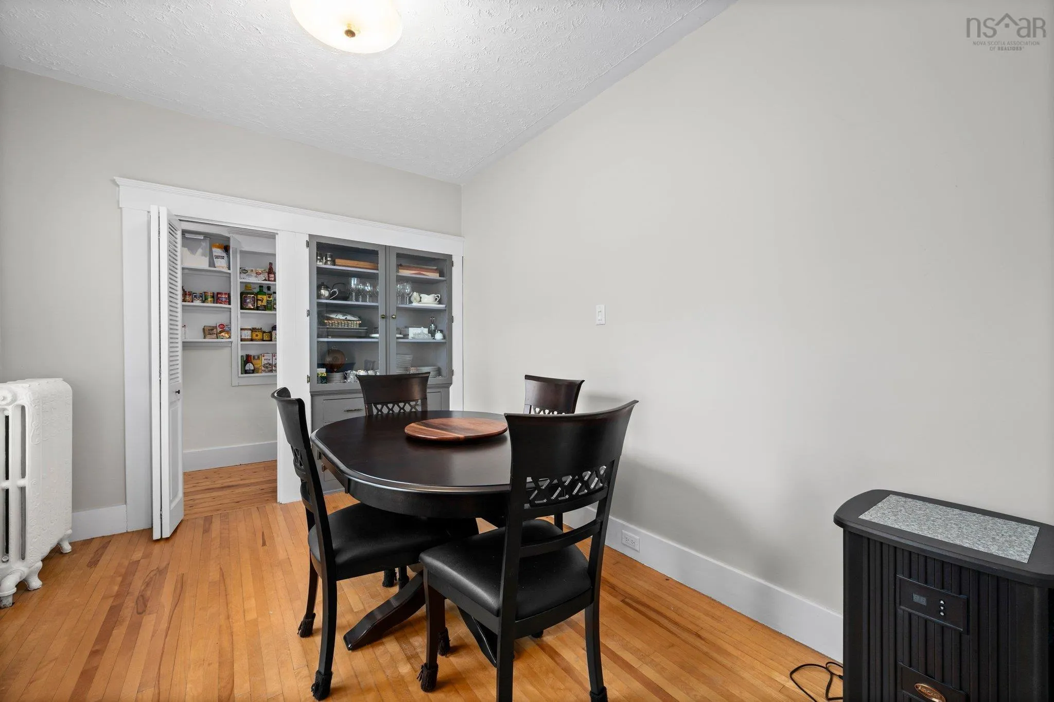 689 King Street, Windsor, NS B0N 2T0, ,Residential Income,For Sale,King Street,202518885
