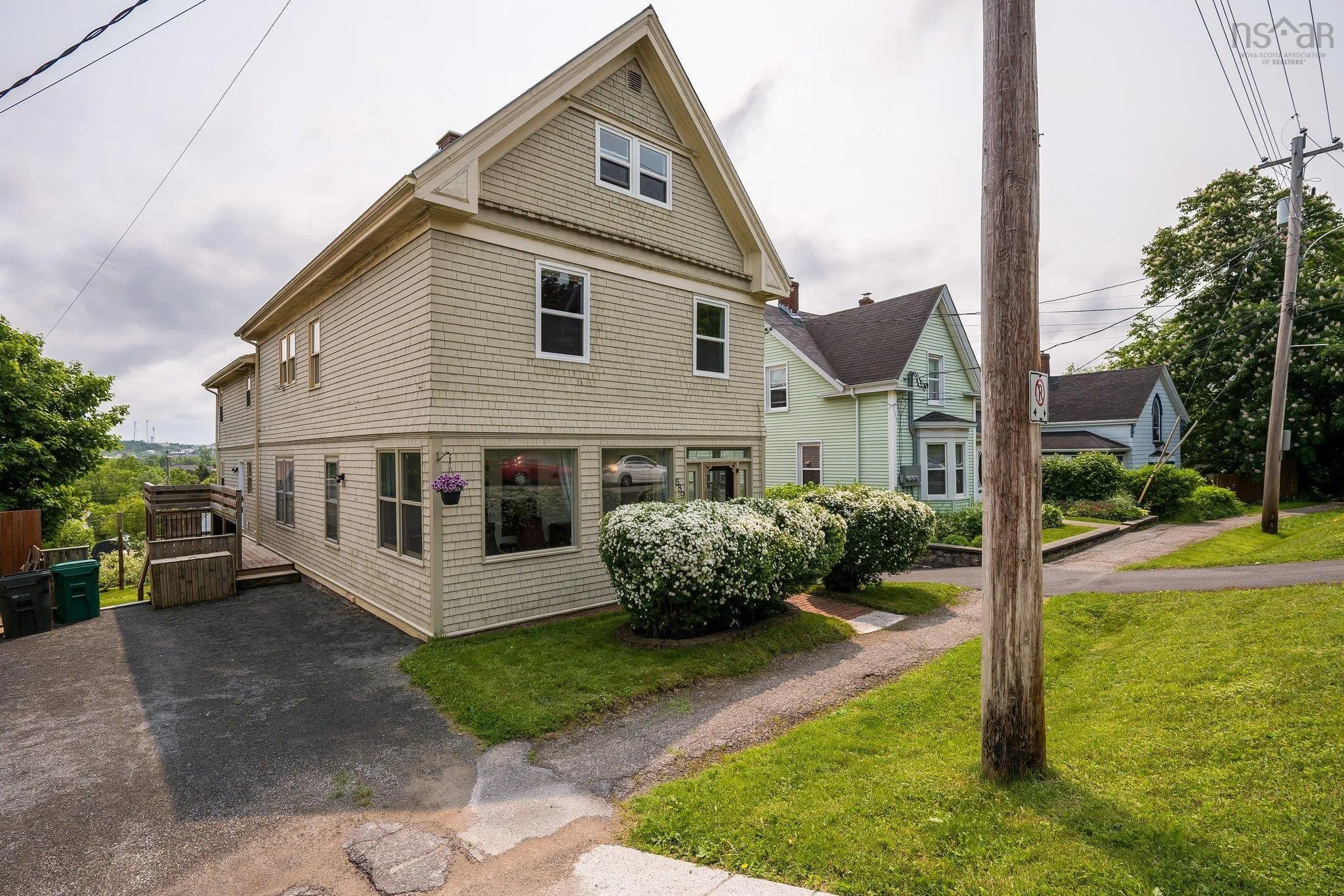 689 King Street, Windsor, NS B0N 2T0, ,Residential Income,For Sale,King Street,202518885