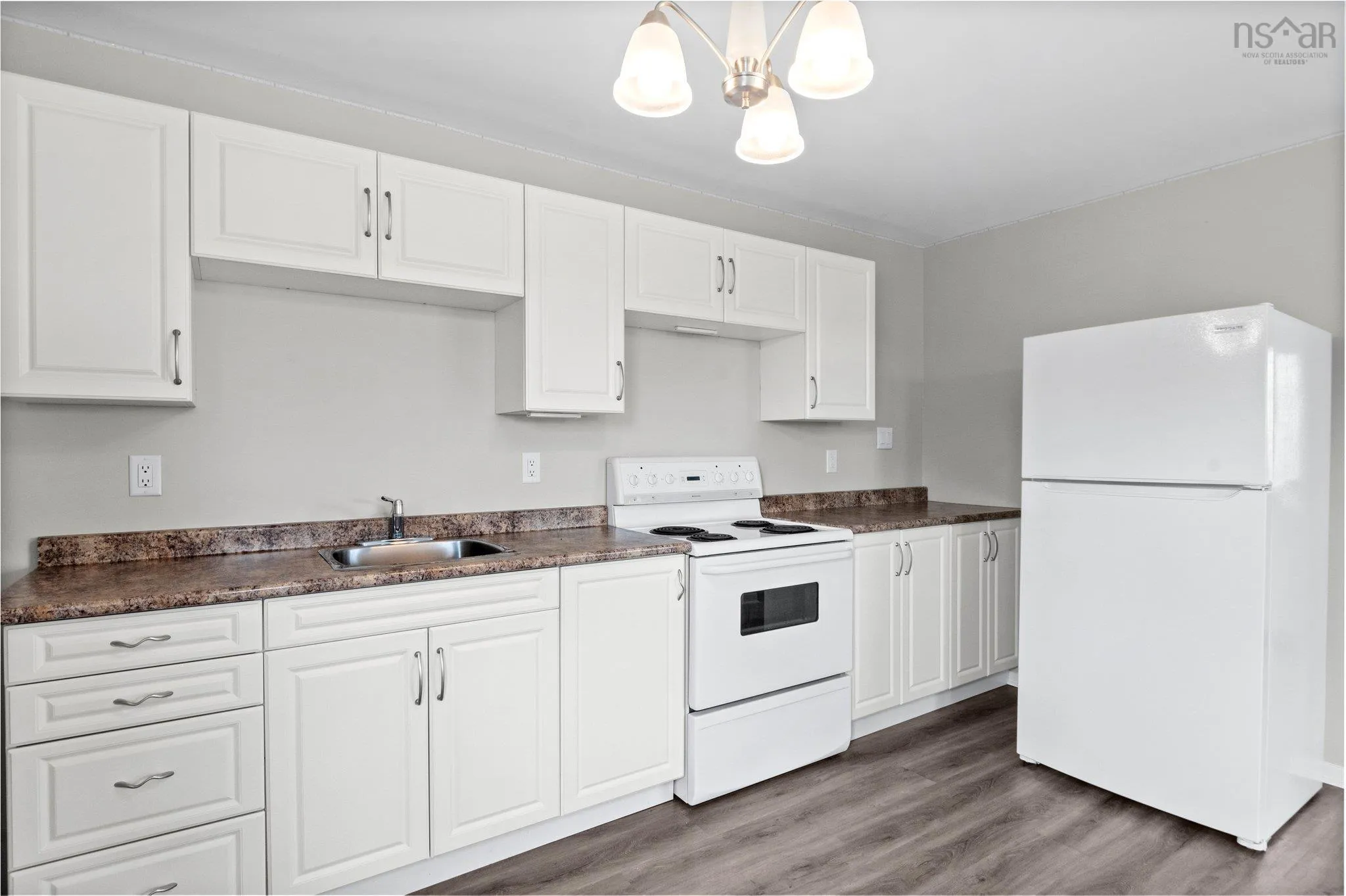 689 King Street, Windsor, NS B0N 2T0, ,Residential Income,For Sale,King Street,202518885