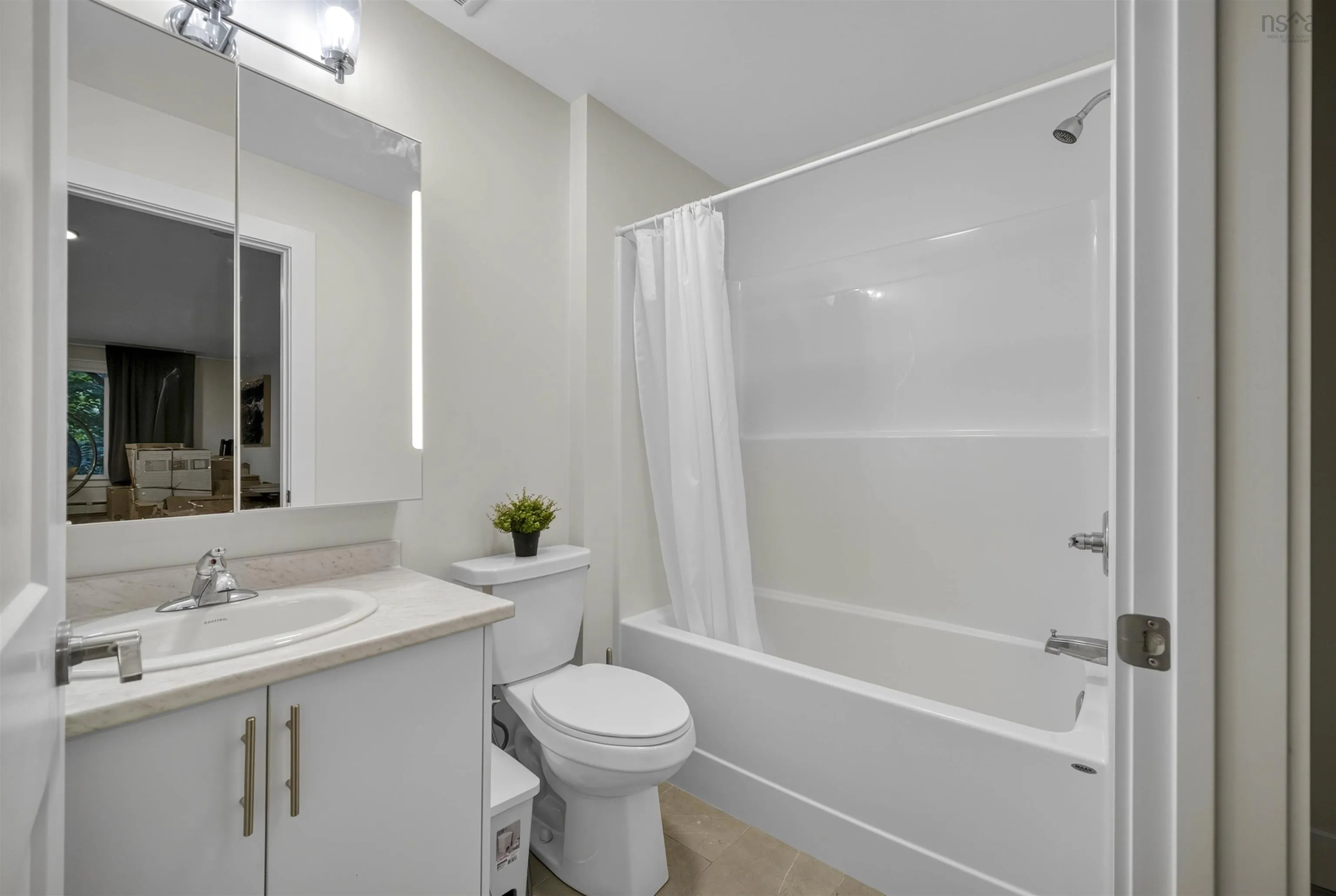 46 Nadia Drive, Dartmouth, NS B3A 0A6, 3 Bedrooms Bedrooms, ,4 BathroomsBathrooms,Residential,For Sale,Nadia,202519950