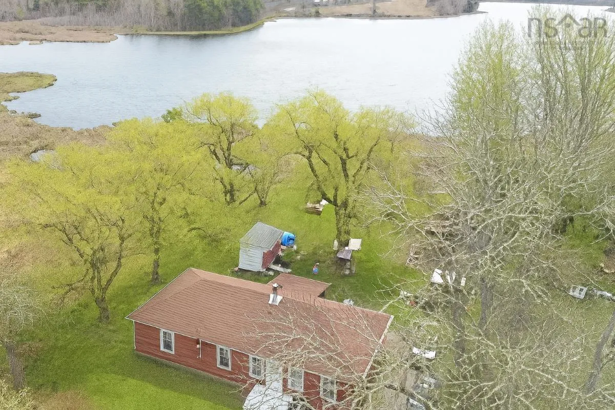 9773 Highway 8, Caledonia, NS B0T 1H0, 3 Bedrooms Bedrooms, ,1 BathroomBathrooms,Residential,For Sale,Highway 8,202524952