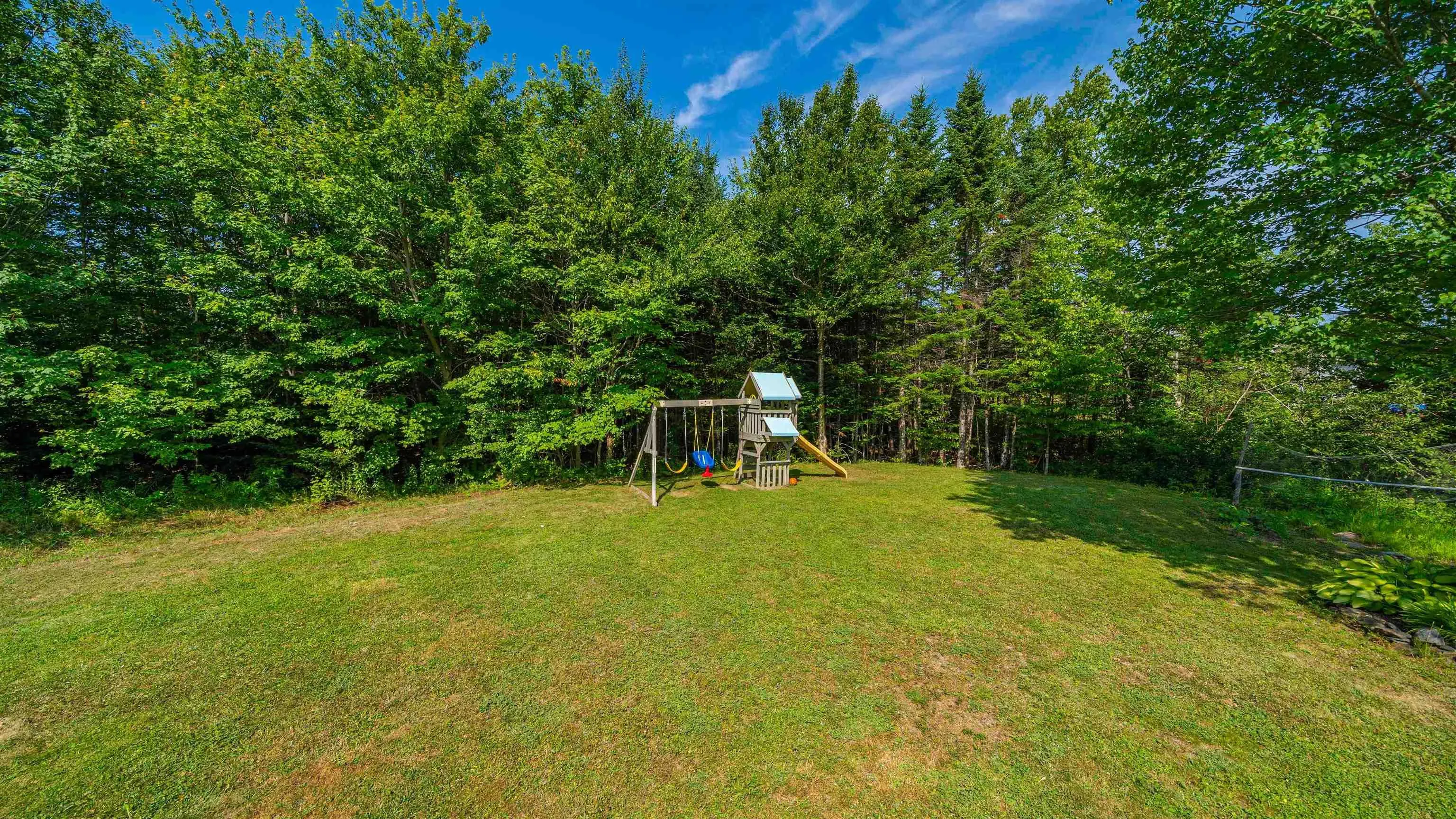 6 Norman Boulevard, Hammonds Plains, NS B4B 1N5, 4 Bedrooms Bedrooms, ,2 BathroomsBathrooms,Residential,For Sale,Norman,202519156