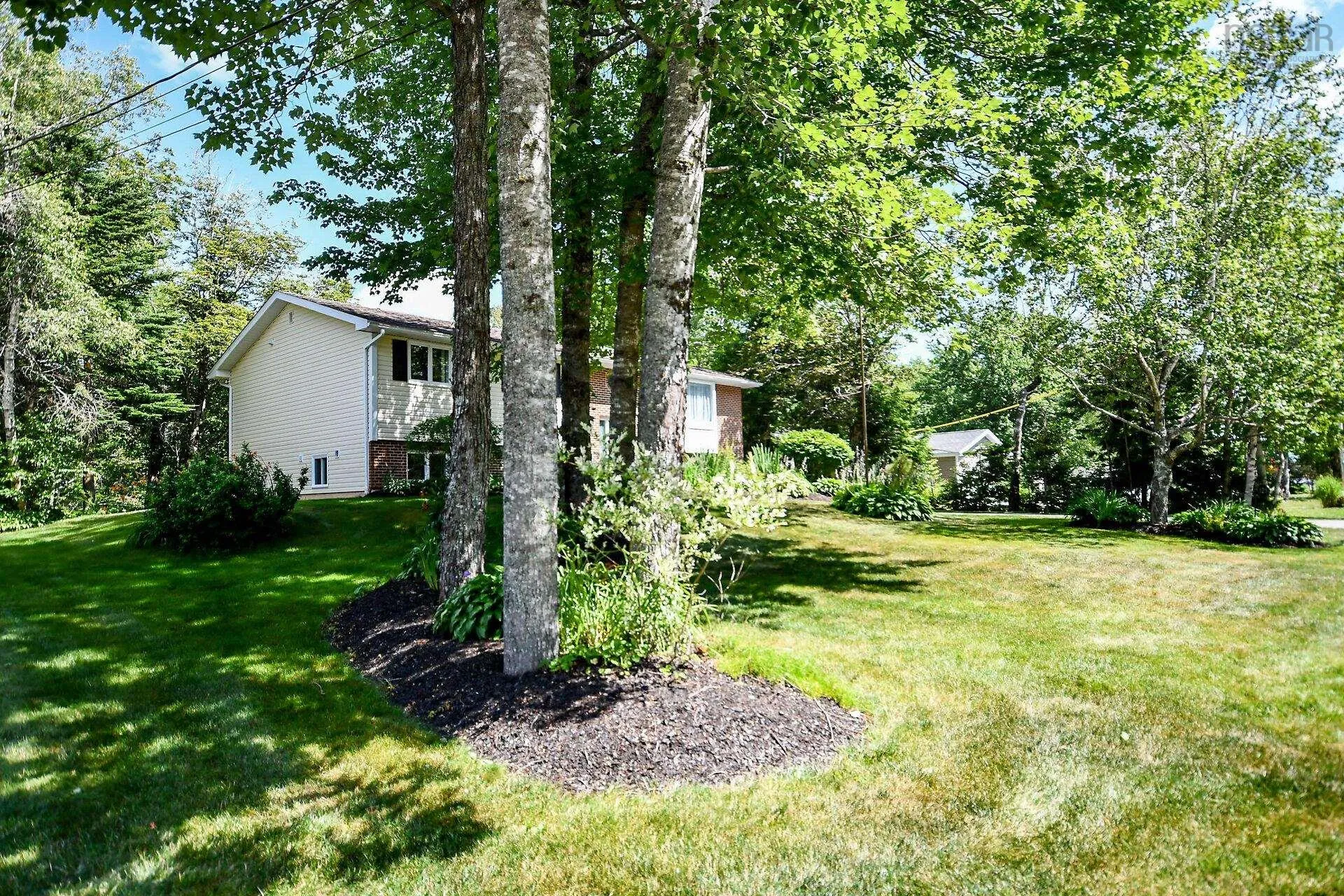 125 Danny Drive, Beaver Bank, NS B4G 1B3, 5 Bedrooms Bedrooms, ,2 BathroomsBathrooms,Residential,For Sale,Danny,202518502