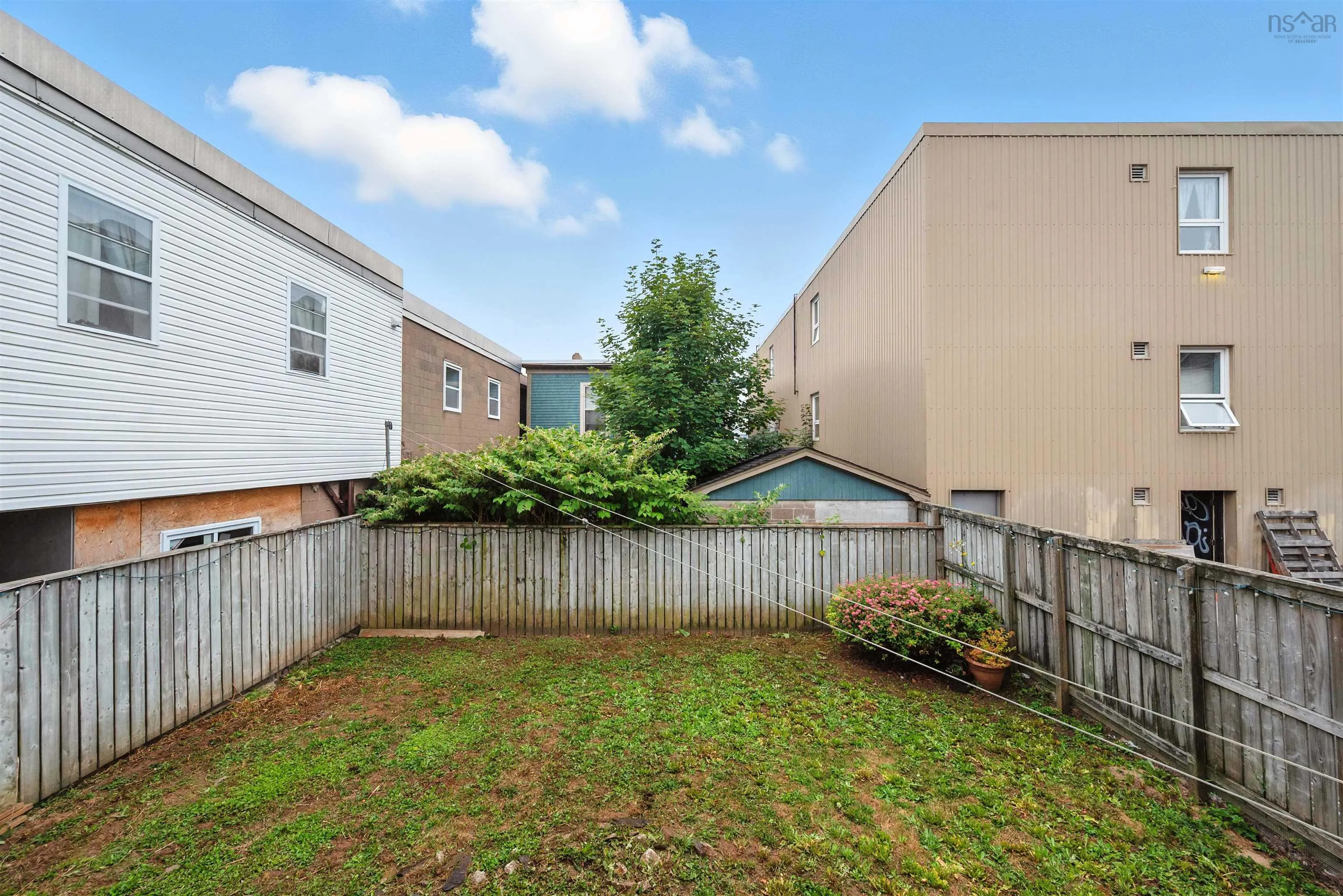 6268 Yale Street, Halifax, NS B3L 1E1, 2 Bedrooms Bedrooms, ,2 BathroomsBathrooms,Residential,For Sale,Yale,202522855