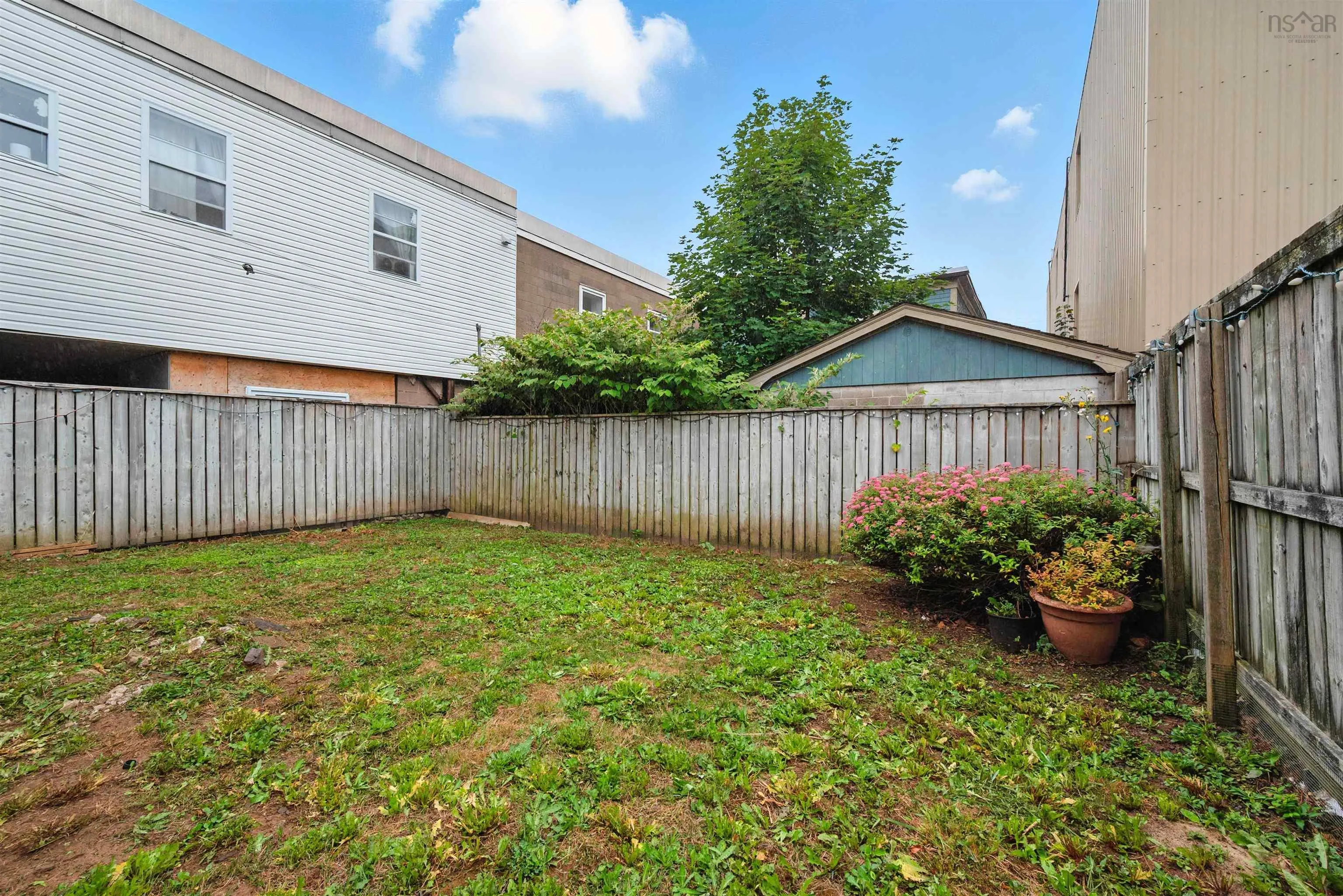 6268 Yale Street, Halifax, NS B3L 1E1, 2 Bedrooms Bedrooms, ,2 BathroomsBathrooms,Residential,For Sale,Yale,202522855