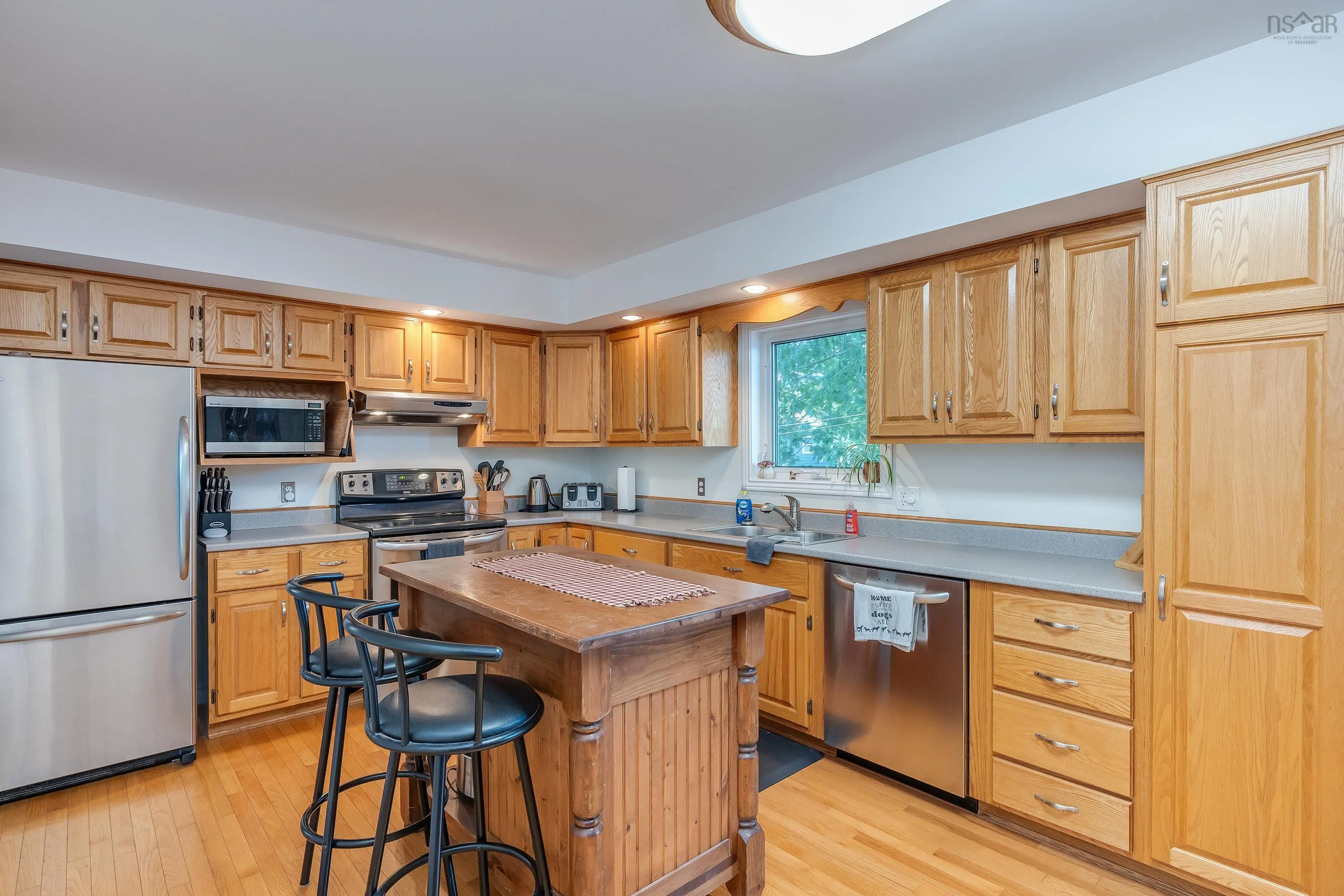 115 Sunset Drive, Kingston, NS B0P 1R0, 3 Bedrooms Bedrooms, ,2 BathroomsBathrooms,Residential,For Sale,Sunset,202517762