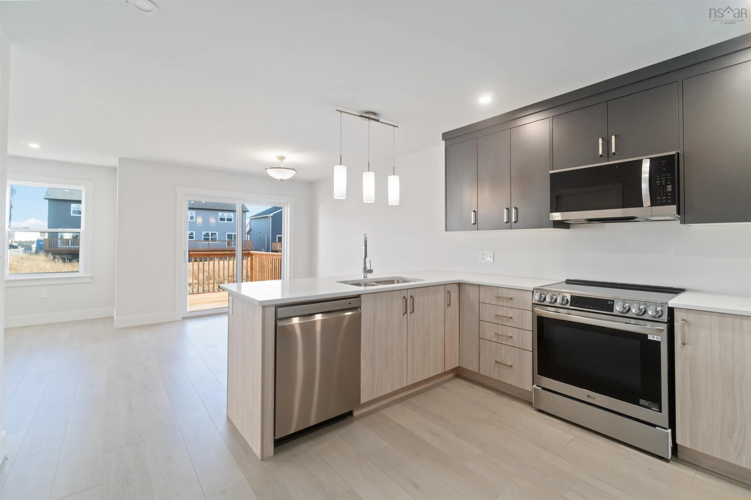19 Brick Lane, Halifax Ns B3p 0g4, 3 Bedrooms Bedrooms, ,4 BathroomsBathrooms,Residential,For Sale,Brick,202501944