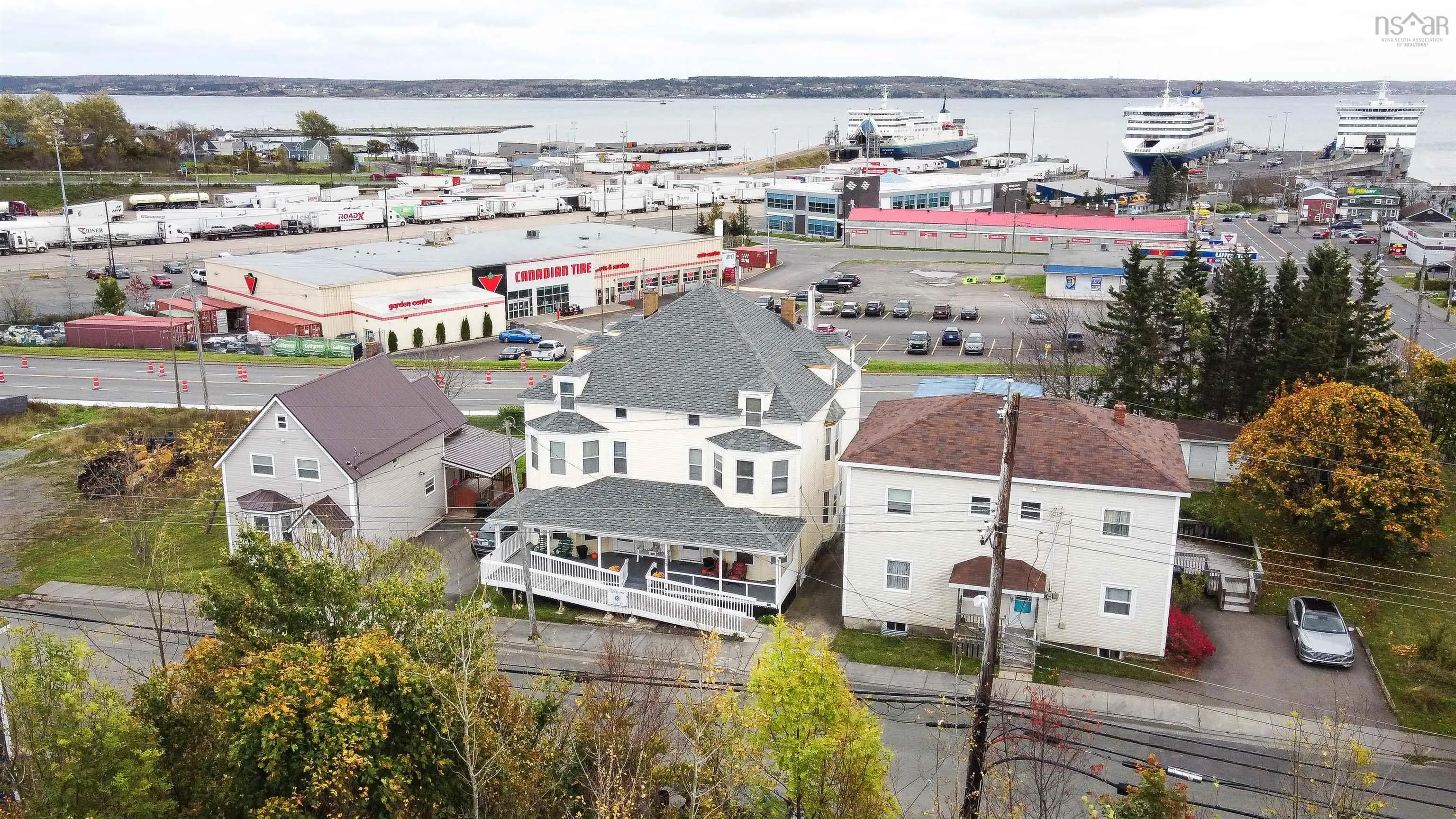 121 & 123 Pierce Street, North Sydney, NS B2A 1P4, 2 Bedrooms Bedrooms, ,Residential Income,For Sale,Pierce,202521458