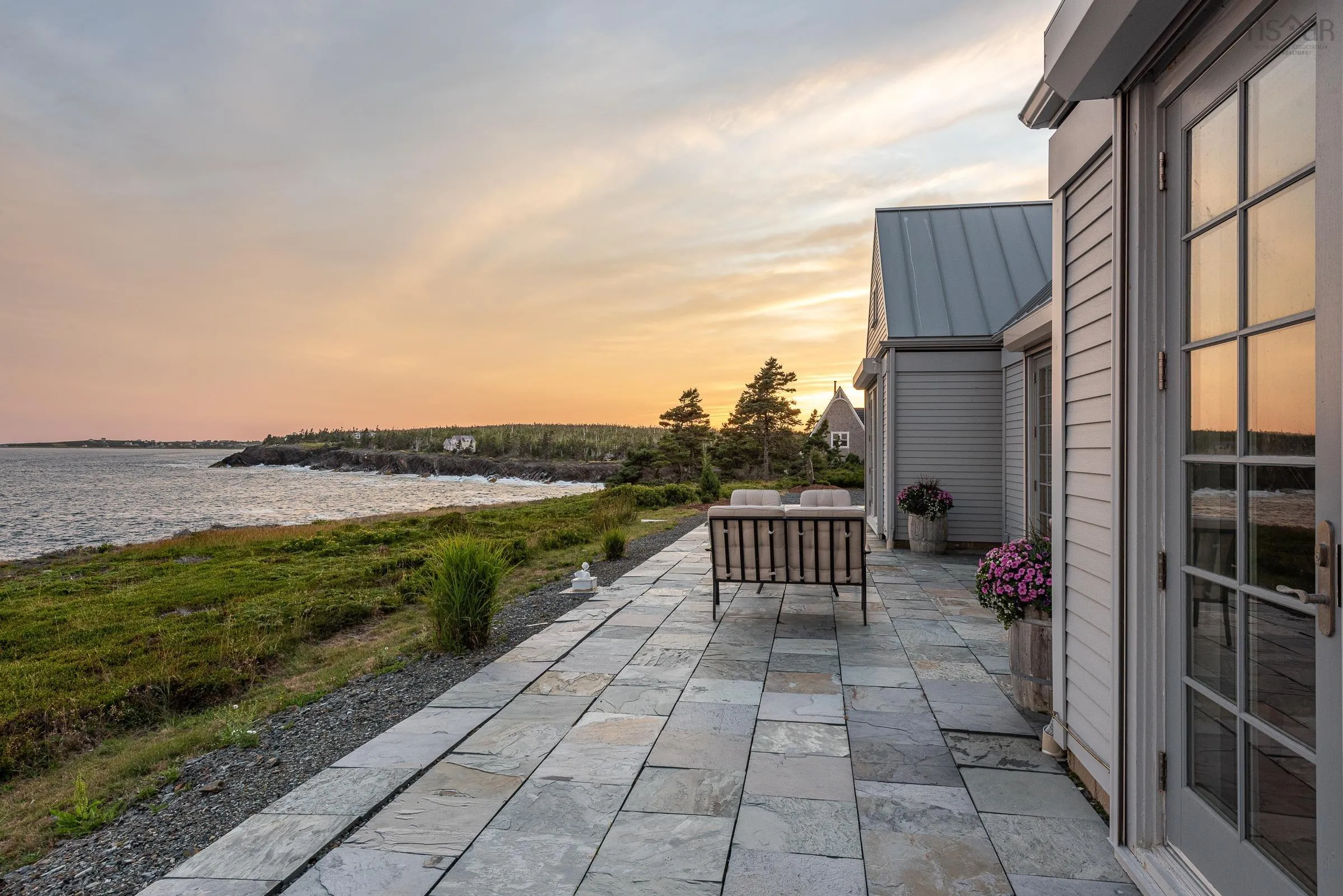 604 Middle Road Road, Kingsburg, NS B0J 2X0, 3 Bedrooms Bedrooms, ,4 BathroomsBathrooms,Residential,For Sale,Middle Road,202523709