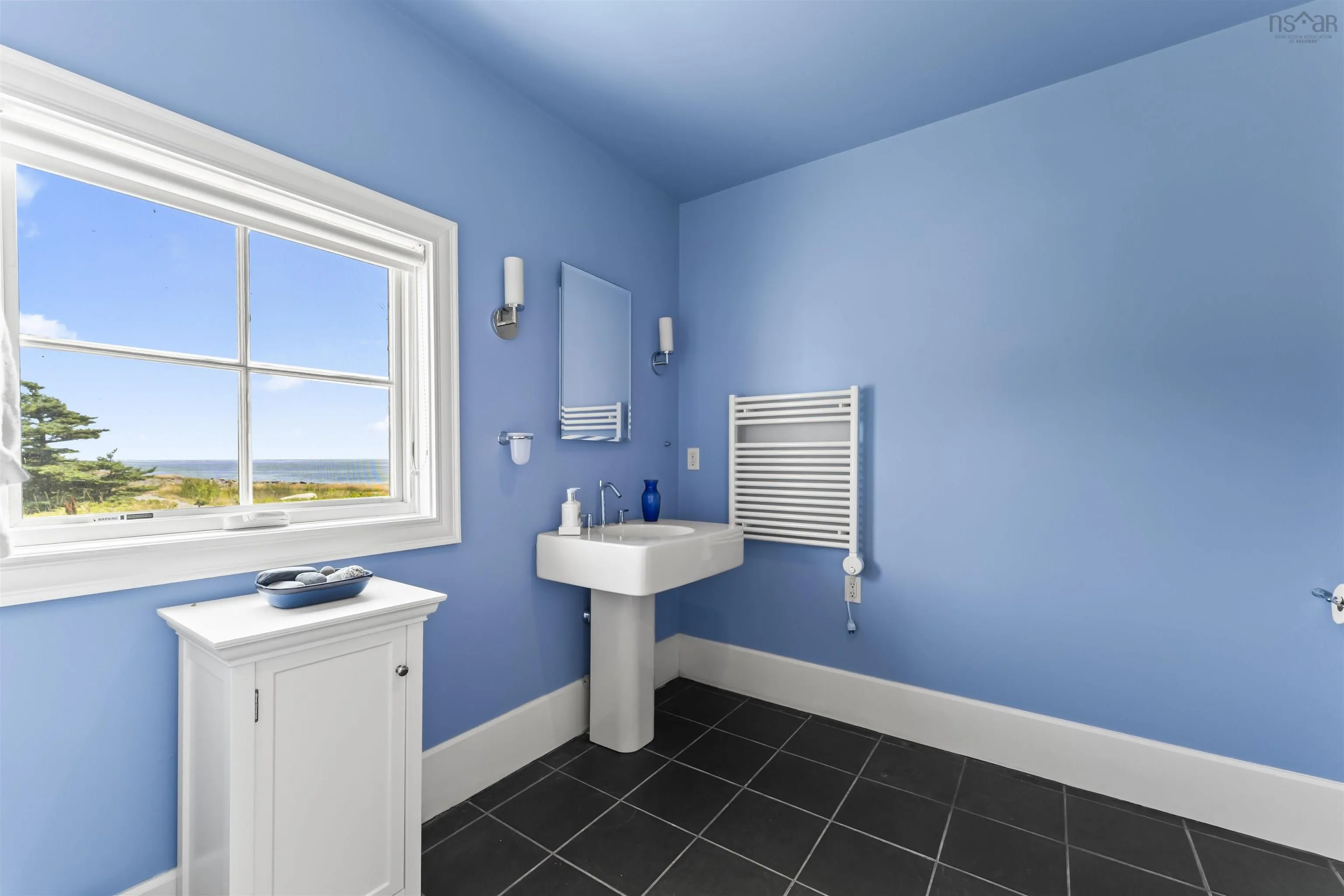 604 Middle Road Road, Kingsburg, NS B0J 2X0, 3 Bedrooms Bedrooms, ,4 BathroomsBathrooms,Residential,For Sale,Middle Road,202523709