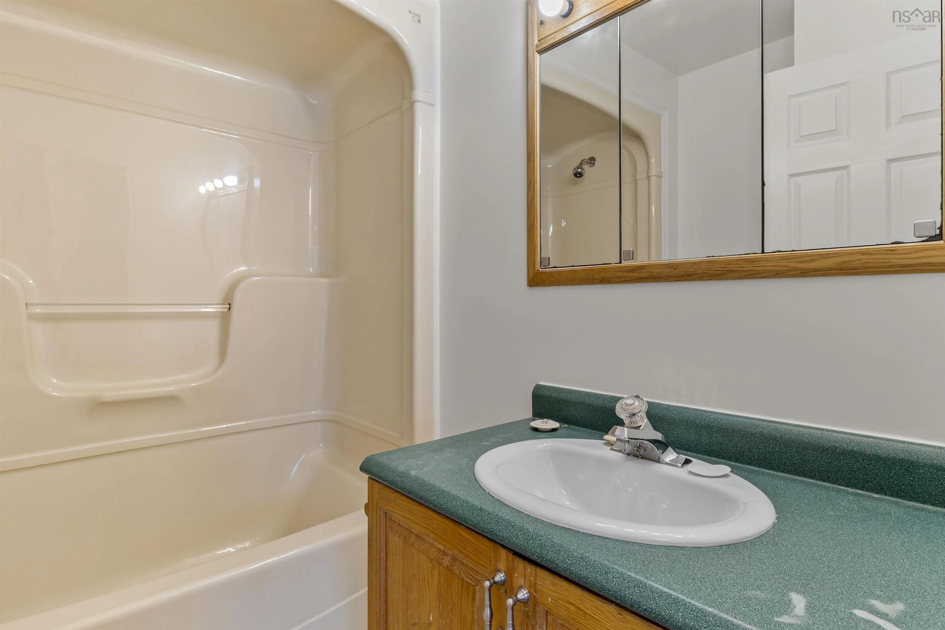 82 Rufus Avenue, Halifax, NS B3N 2L9, 4 Bedrooms Bedrooms, ,2 BathroomsBathrooms,Residential,For Sale,Rufus,202518983