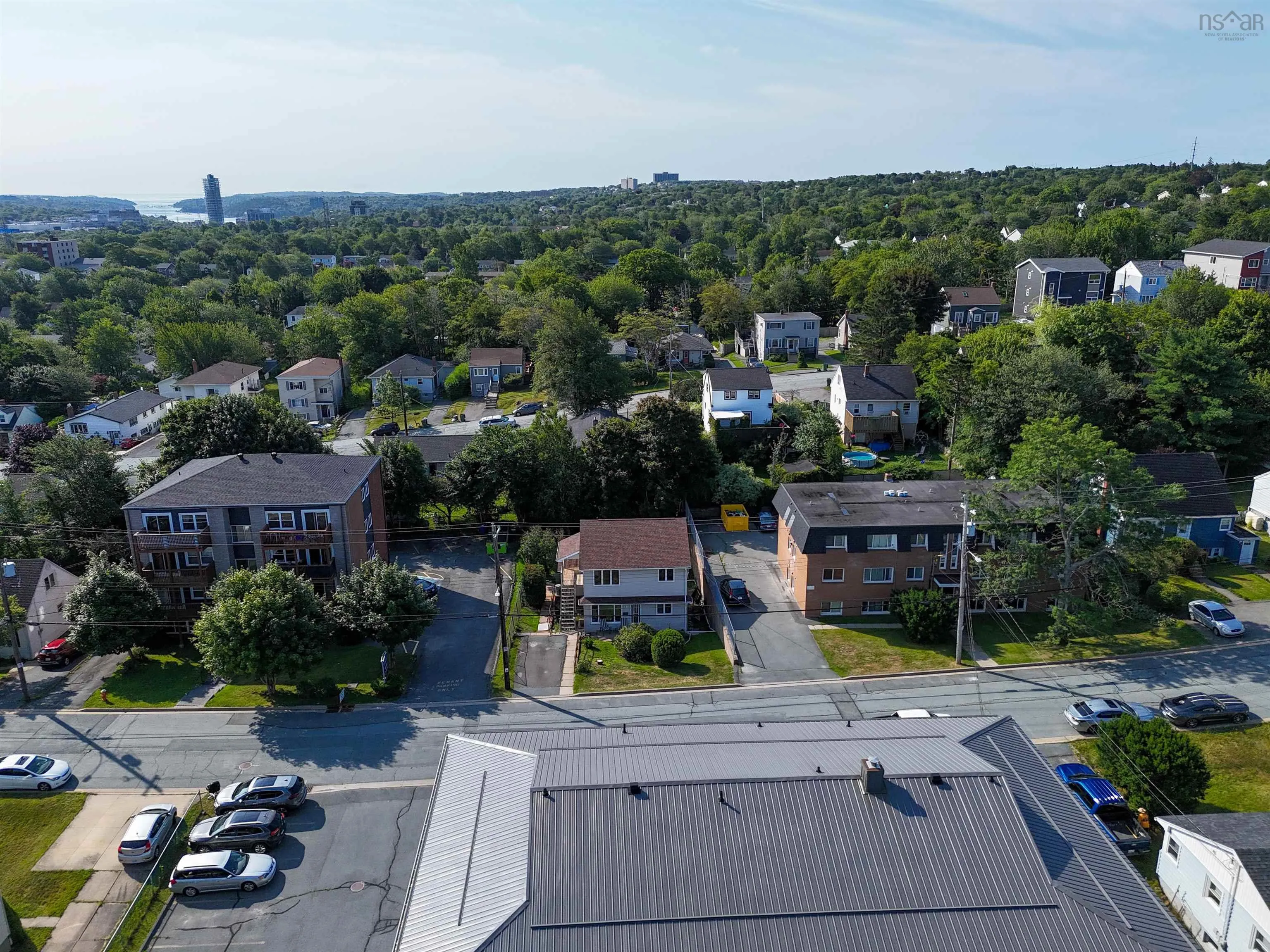 82 Rufus Avenue, Halifax, NS B3N 2L9, 4 Bedrooms Bedrooms, ,2 BathroomsBathrooms,Residential,For Sale,Rufus,202518983