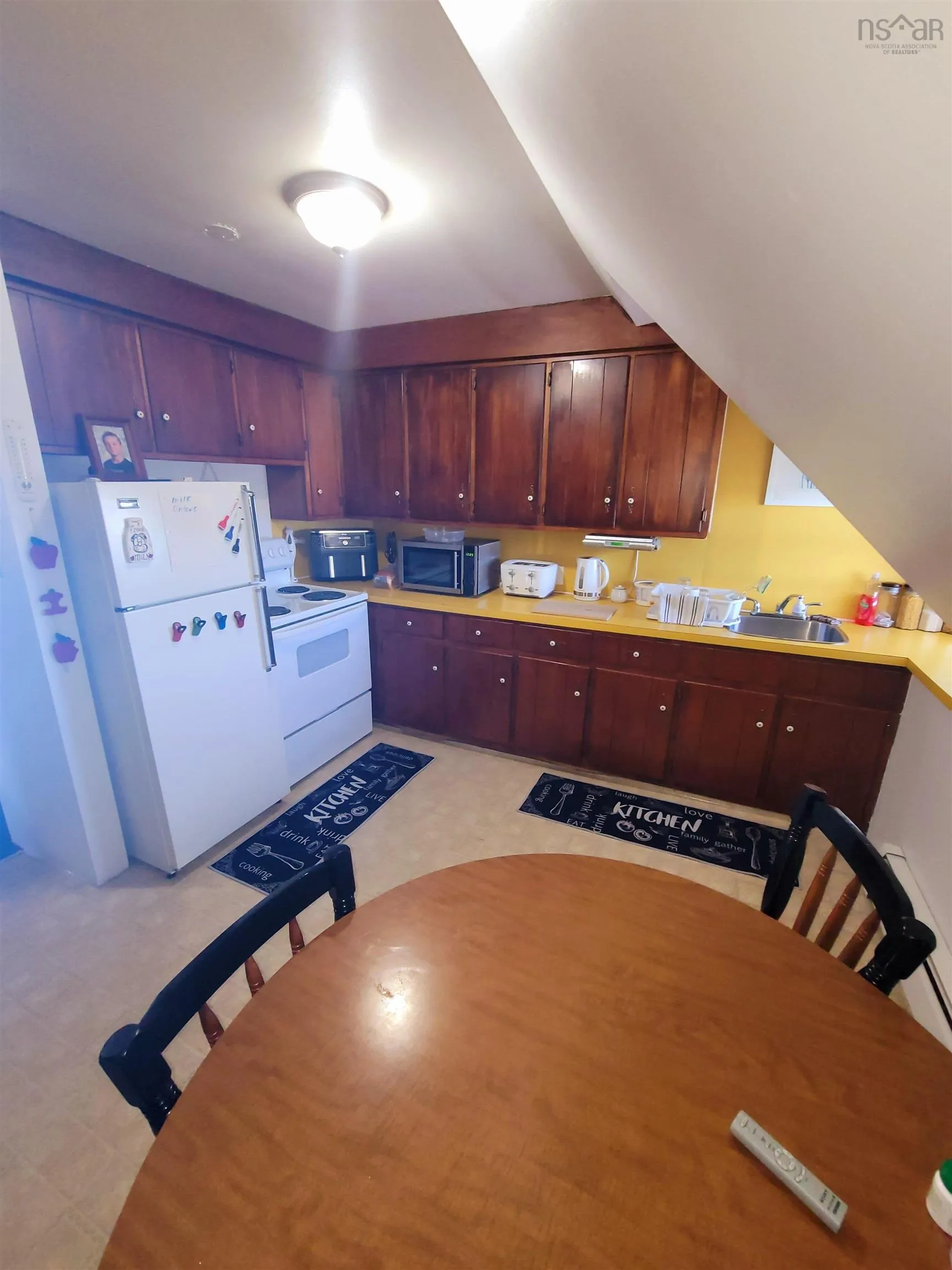 798 Main Street, Glace Bay, NS B1A 4Z1, 6 Bedrooms Bedrooms, ,Residential Income,For Sale,Main,202522580