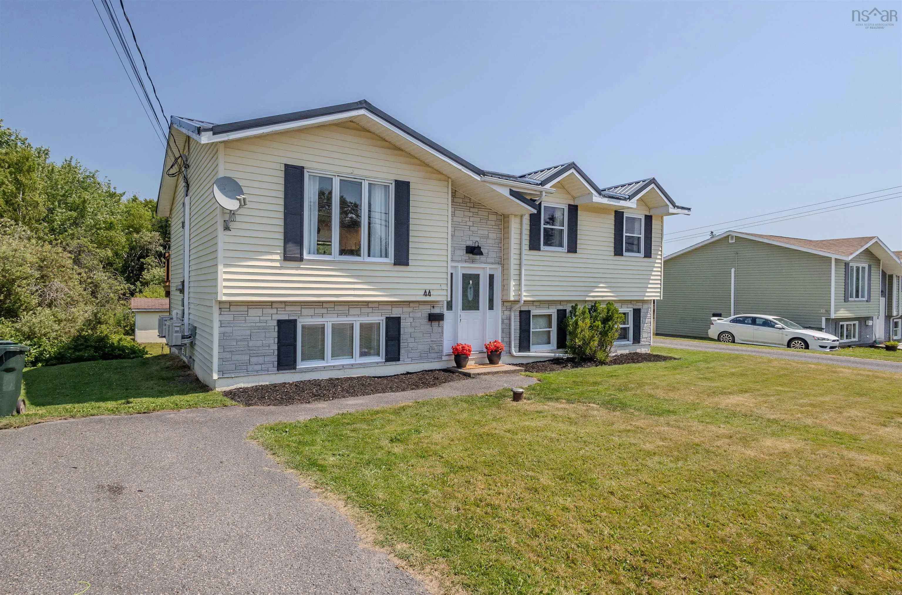 42-44 Daley Drive, Coxheath, NS B1R 2J4, 5 Bedrooms Bedrooms, ,2 BathroomsBathrooms,Residential,For Sale,Daley,202519161
