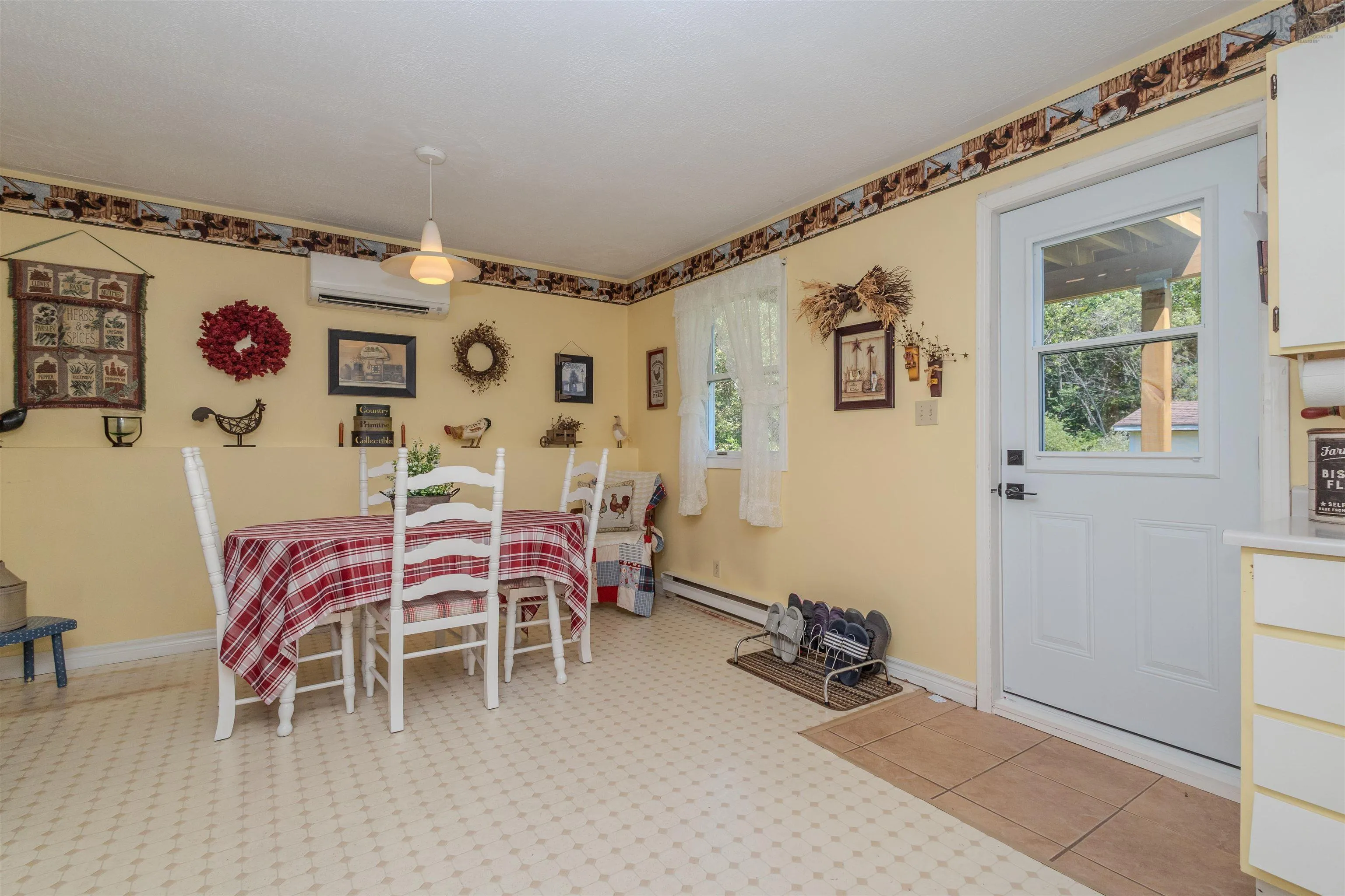 42-44 Daley Drive, Coxheath, NS B1R 2J4, 5 Bedrooms Bedrooms, ,2 BathroomsBathrooms,Residential,For Sale,Daley,202519161