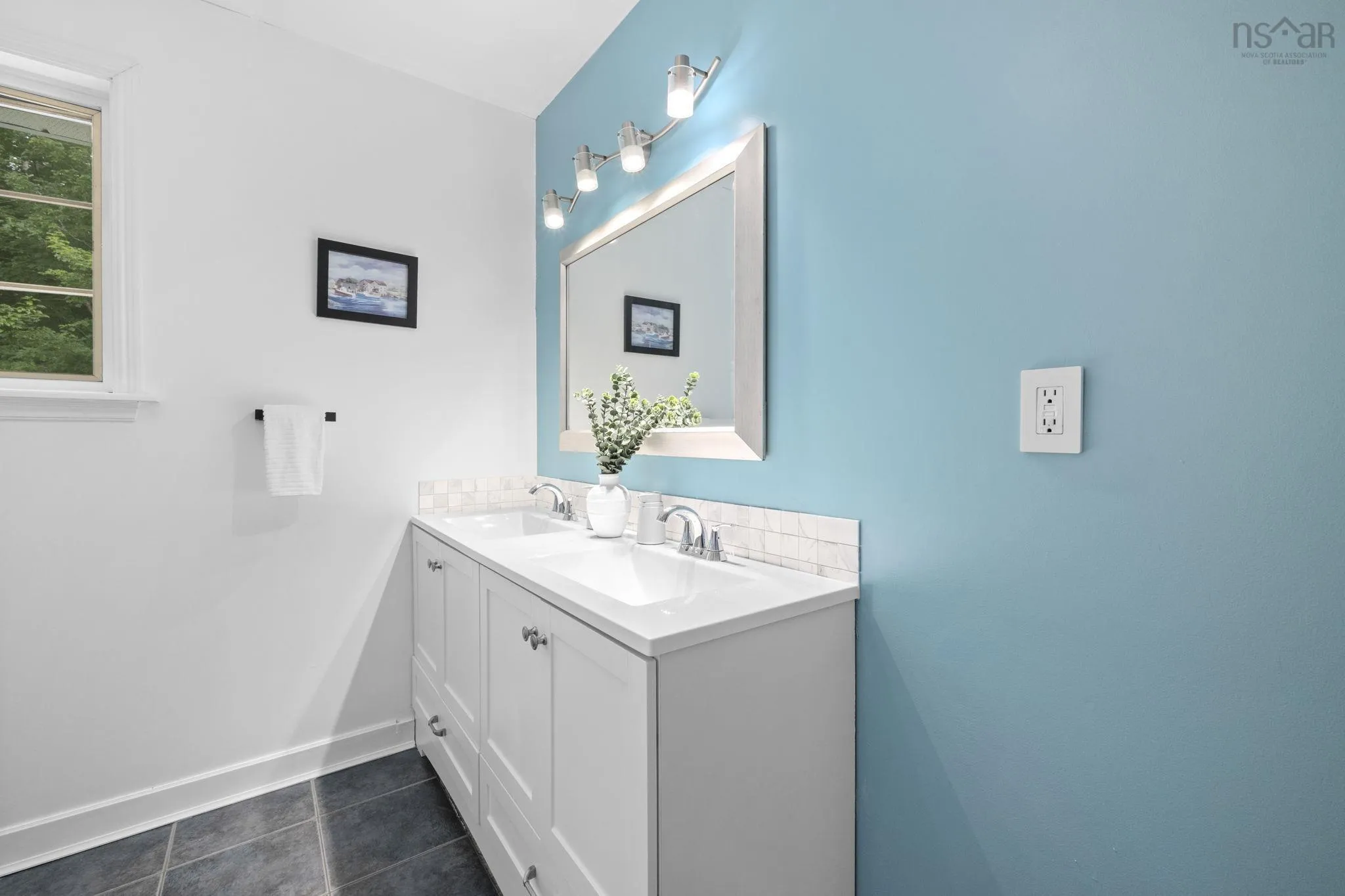 70 Carlheath Drive, Wellington, NS B2T 1J4, 5 Bedrooms Bedrooms, ,3 BathroomsBathrooms,Residential,For Sale,Carlheath,202517493