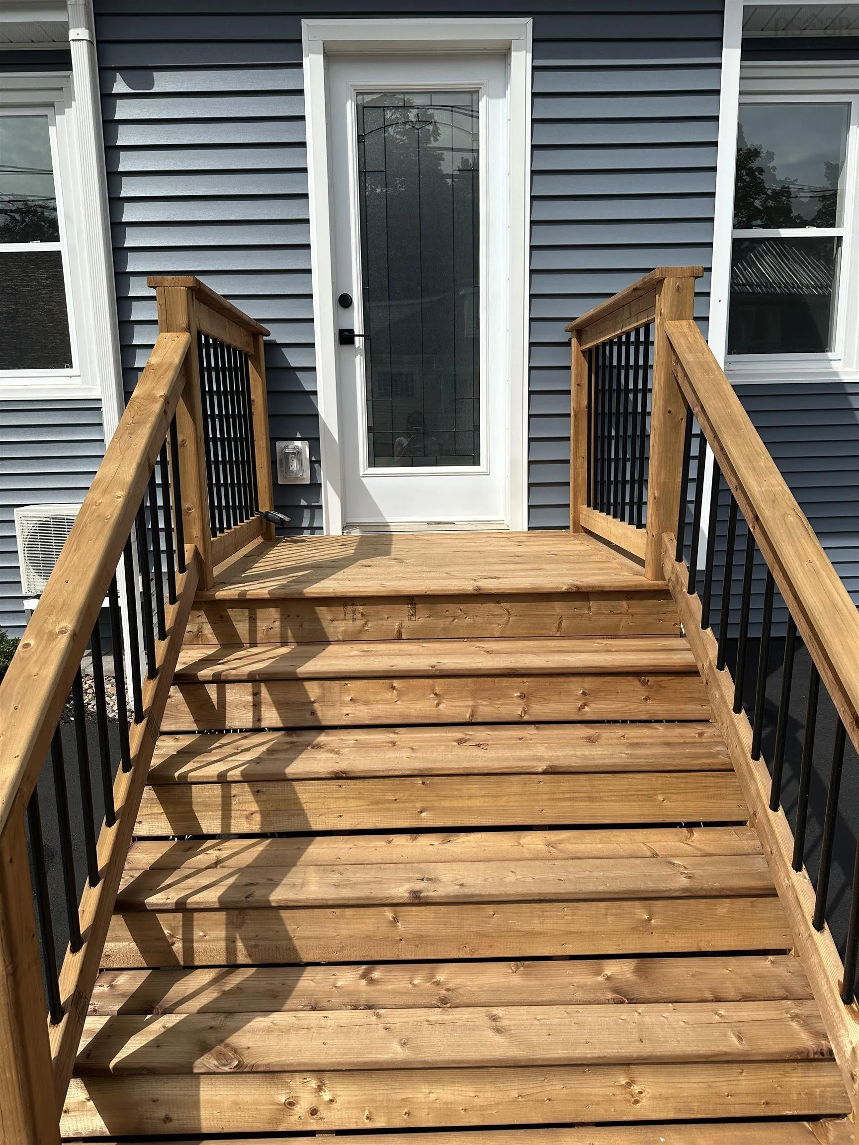 131 Brunswick Street, Truro, NS B2N 2H5, 3 Bedrooms Bedrooms, ,2 BathroomsBathrooms,Residential,For Sale,Brunswick,202522717