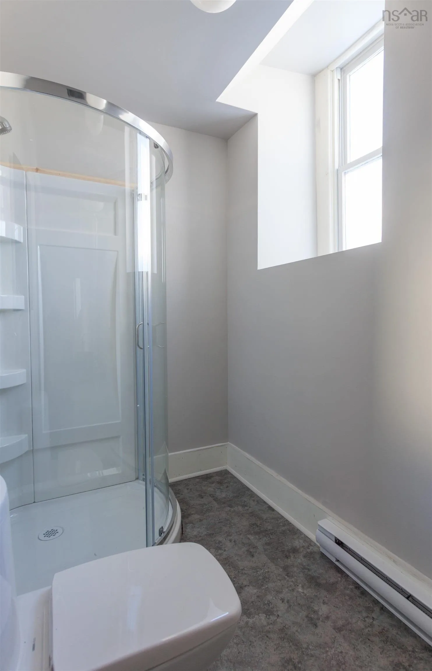 306 Lincoln Street, Lunenburg Ns B0j 2c0, 5 Bedrooms Bedrooms, ,5 BathroomsBathrooms,Residential,For Sale,Lincoln,202509768