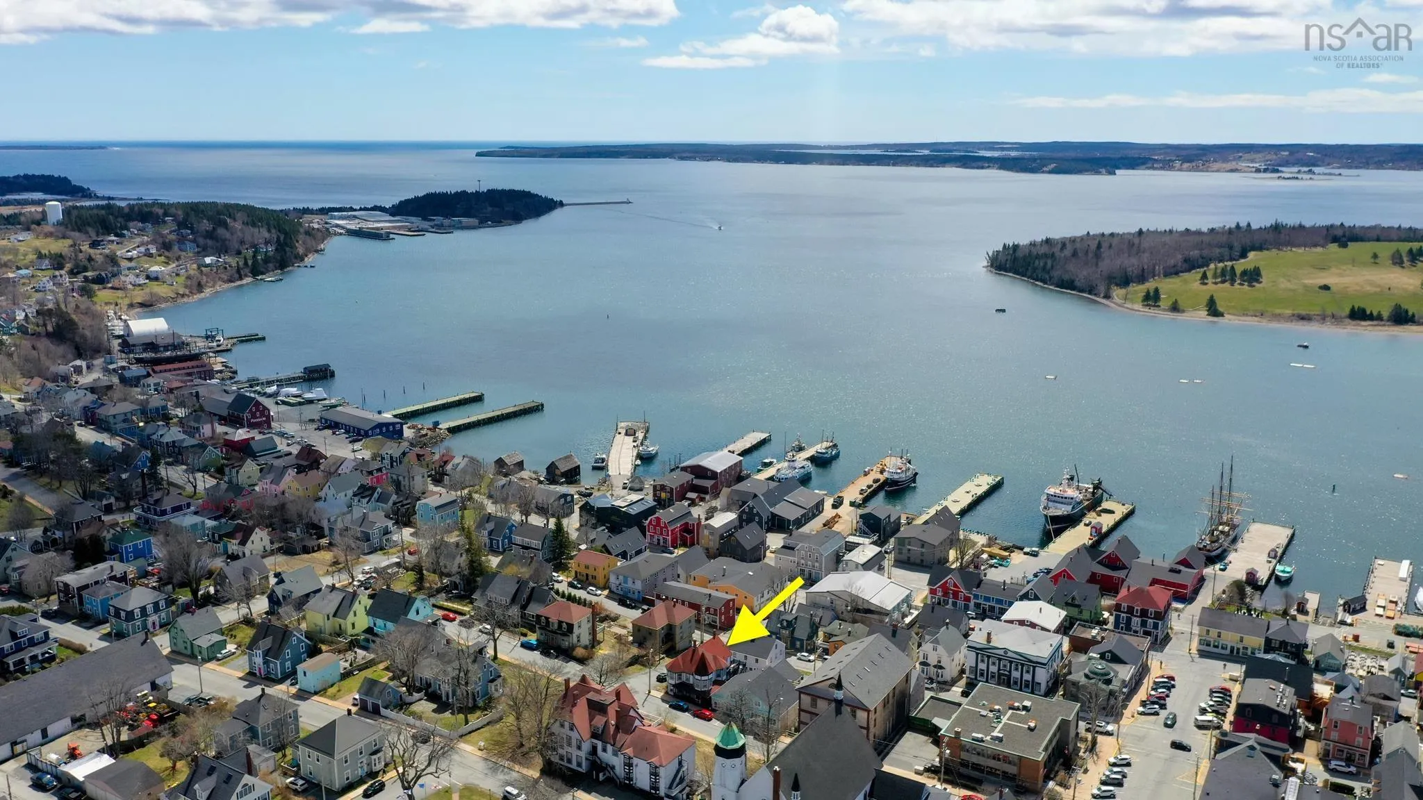 306 Lincoln Street, Lunenburg Ns B0j 2c0, 5 Bedrooms Bedrooms, ,5 BathroomsBathrooms,Residential,For Sale,Lincoln,202509768