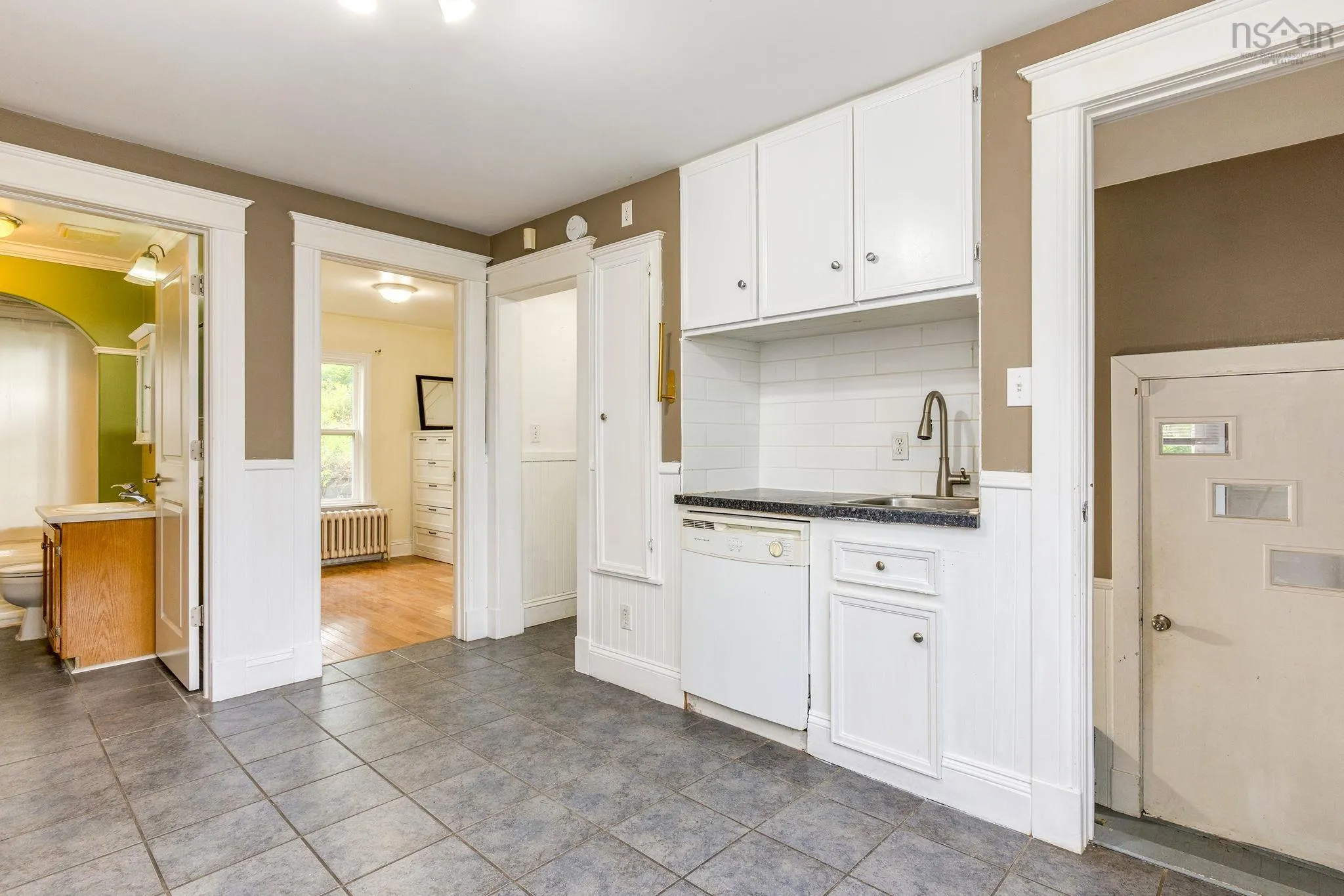 17 Melrose Avenue, Halifax, NS B3N 2E3, 3 Bedrooms Bedrooms, ,3 BathroomsBathrooms,Residential,For Sale,Melrose,202523062