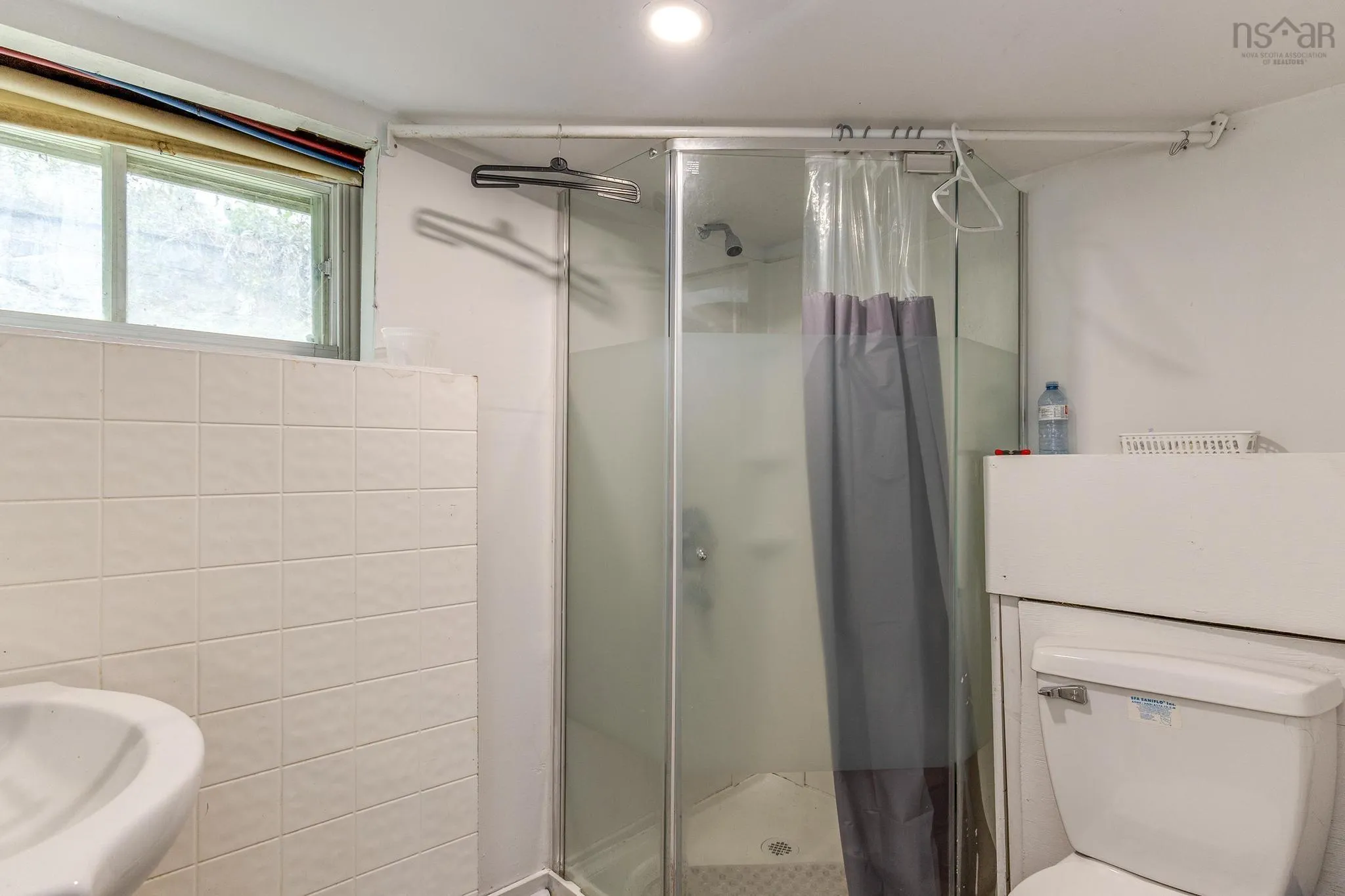 17 Melrose Avenue, Halifax, NS B3N 2E3, 3 Bedrooms Bedrooms, ,3 BathroomsBathrooms,Residential,For Sale,Melrose,202523062