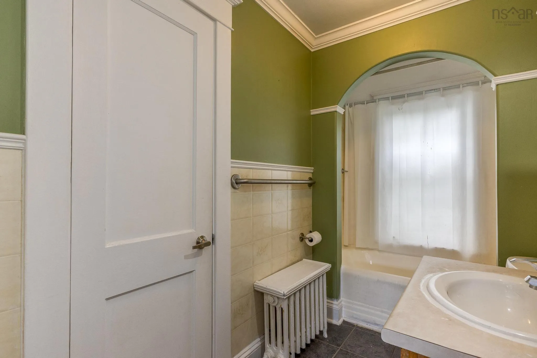17 Melrose Avenue, Halifax, NS B3N 2E3, 3 Bedrooms Bedrooms, ,3 BathroomsBathrooms,Residential,For Sale,Melrose,202523062