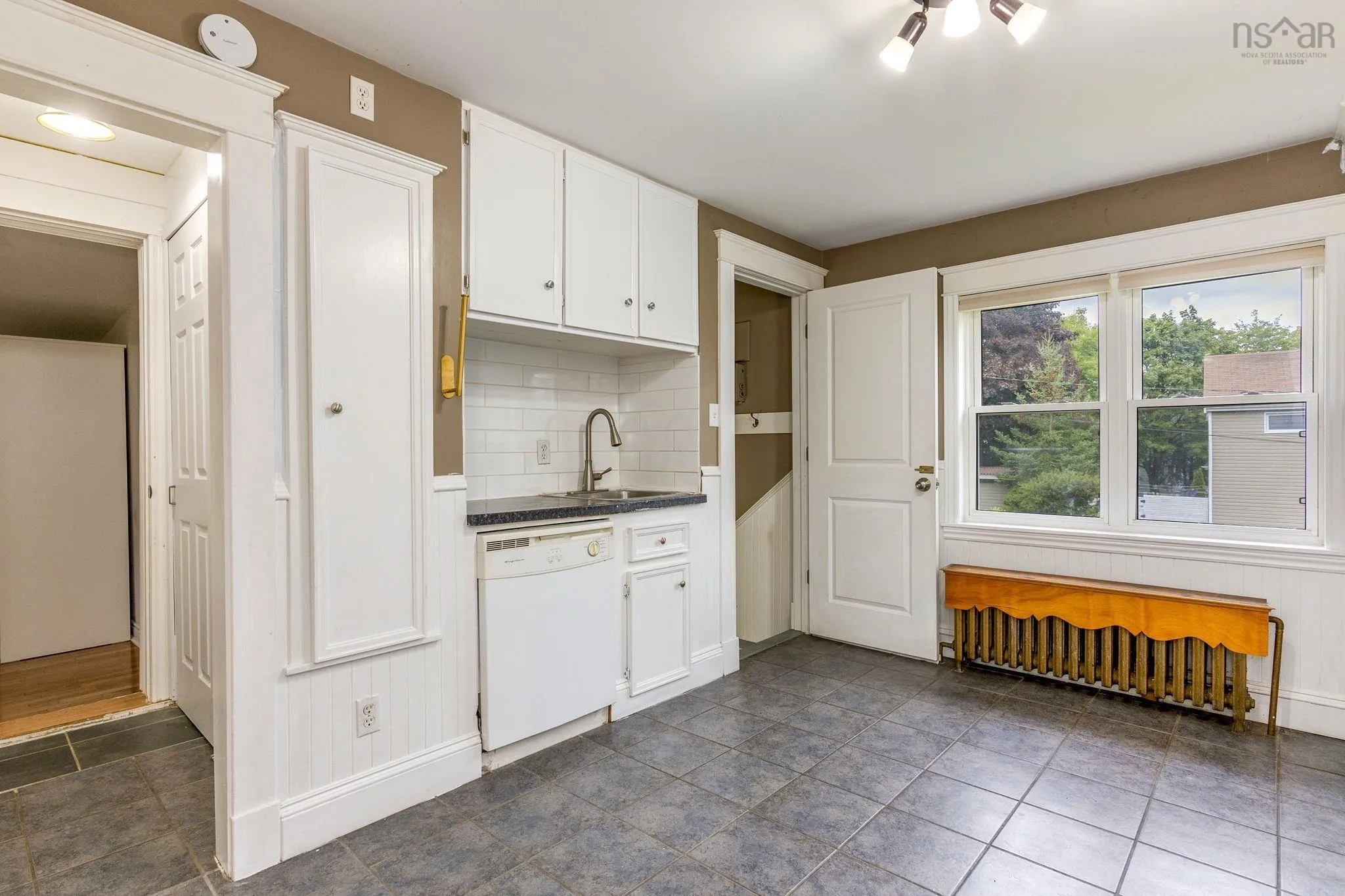 17 Melrose Avenue, Halifax, NS B3N 2E3, 3 Bedrooms Bedrooms, ,3 BathroomsBathrooms,Residential,For Sale,Melrose,202523062