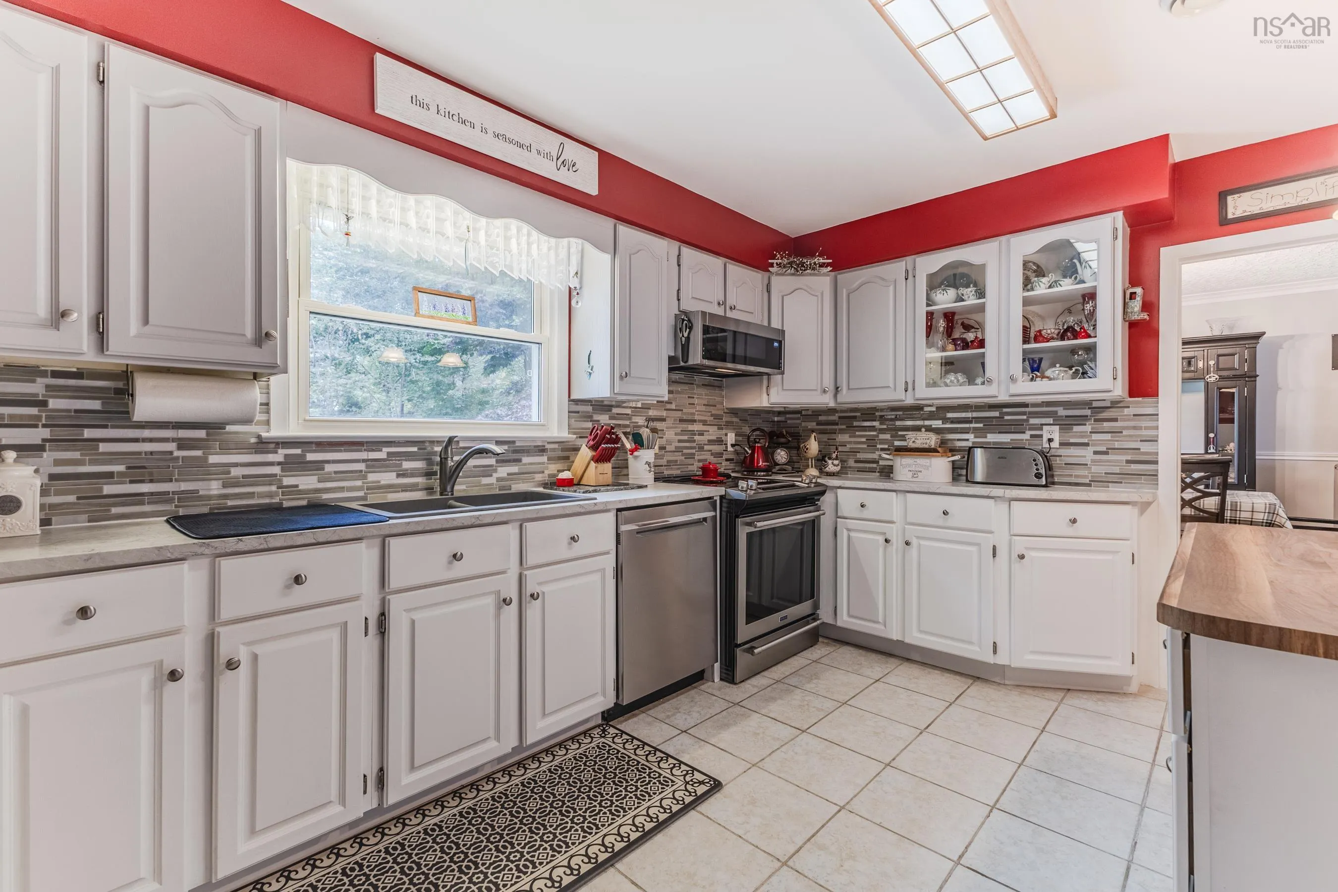 35 Grandview Dr, Truro Ns B2n 3n5, 6 Bedrooms Bedrooms, ,4 BathroomsBathrooms,Residential,For Sale,Grandview Dr,202506184