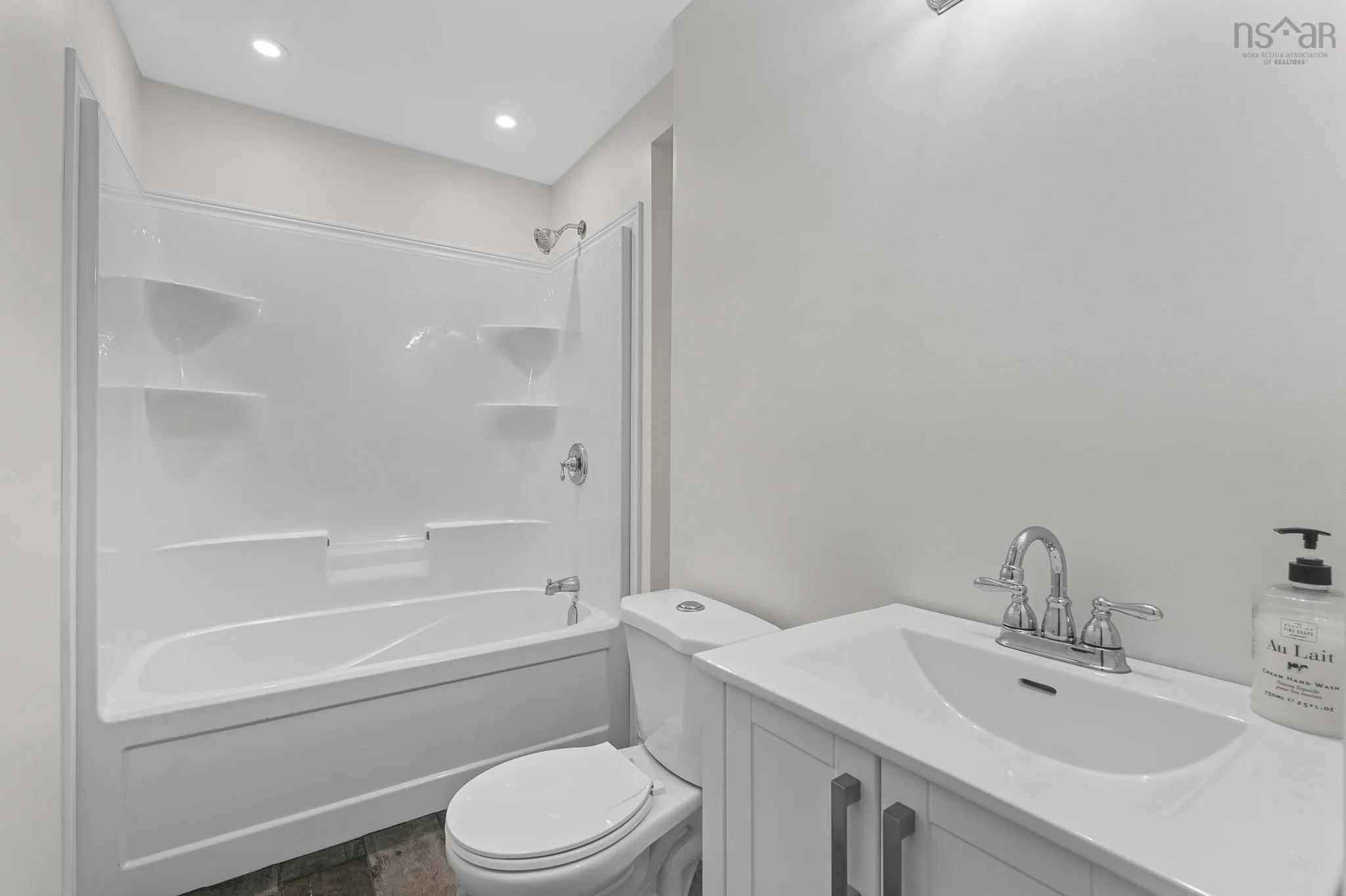 239 Howe Avenue, Fall River, NS B2T 1H7, 4 Bedrooms Bedrooms, ,3 BathroomsBathrooms,Residential,For Sale,Howe,202516405
