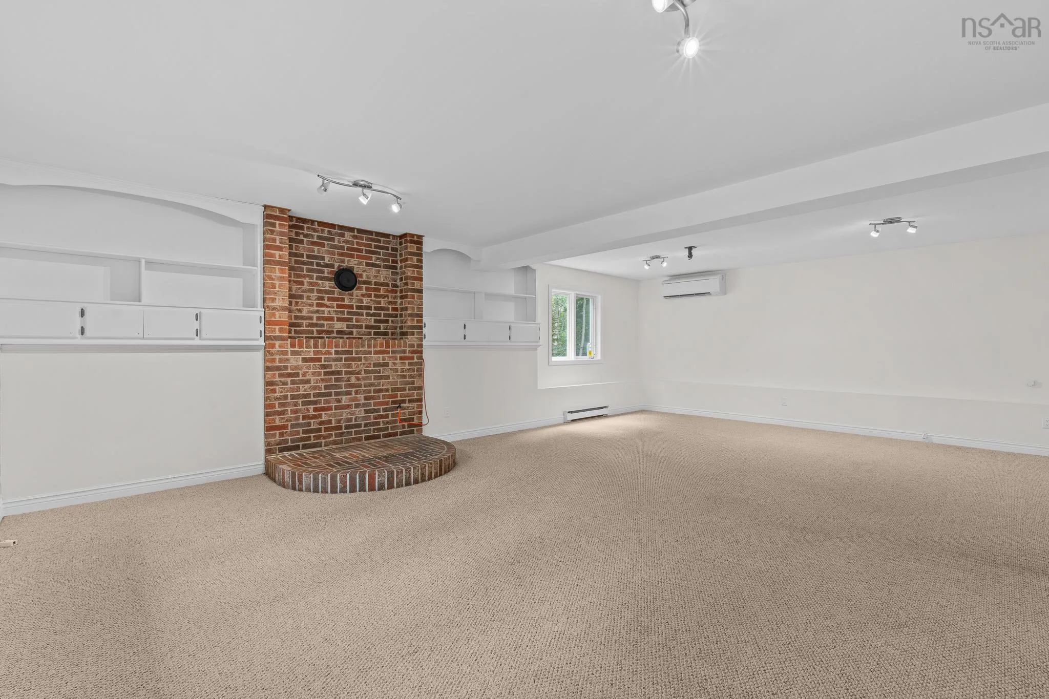 239 Howe Avenue, Fall River, NS B2T 1H7, 4 Bedrooms Bedrooms, ,3 BathroomsBathrooms,Residential,For Sale,Howe,202516405