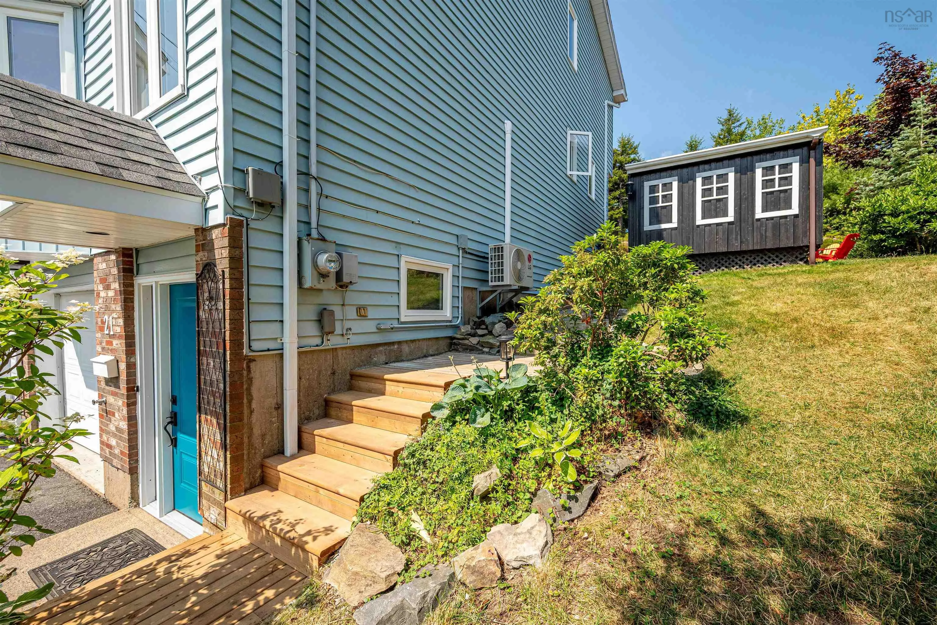 21 Lively Court, Bedford, NS B4A 3J6, 3 Bedrooms Bedrooms, ,3 BathroomsBathrooms,Residential,For Sale,Lively,202520573