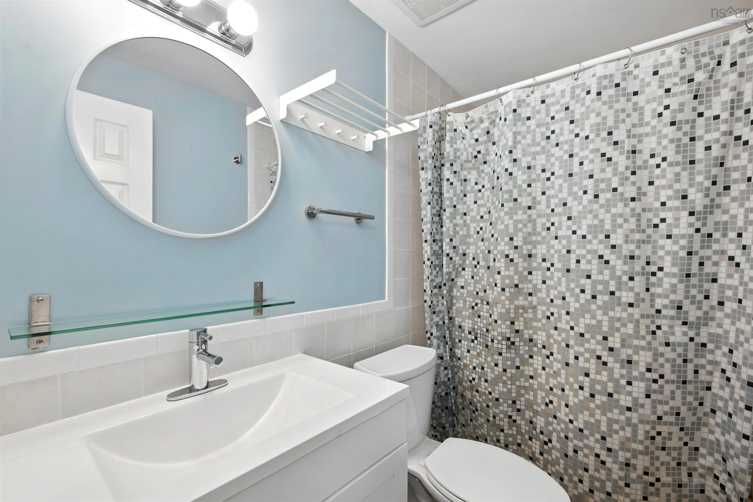 21 Lively Court, Bedford, NS B4A 3J6, 3 Bedrooms Bedrooms, ,3 BathroomsBathrooms,Residential,For Sale,Lively,202520573