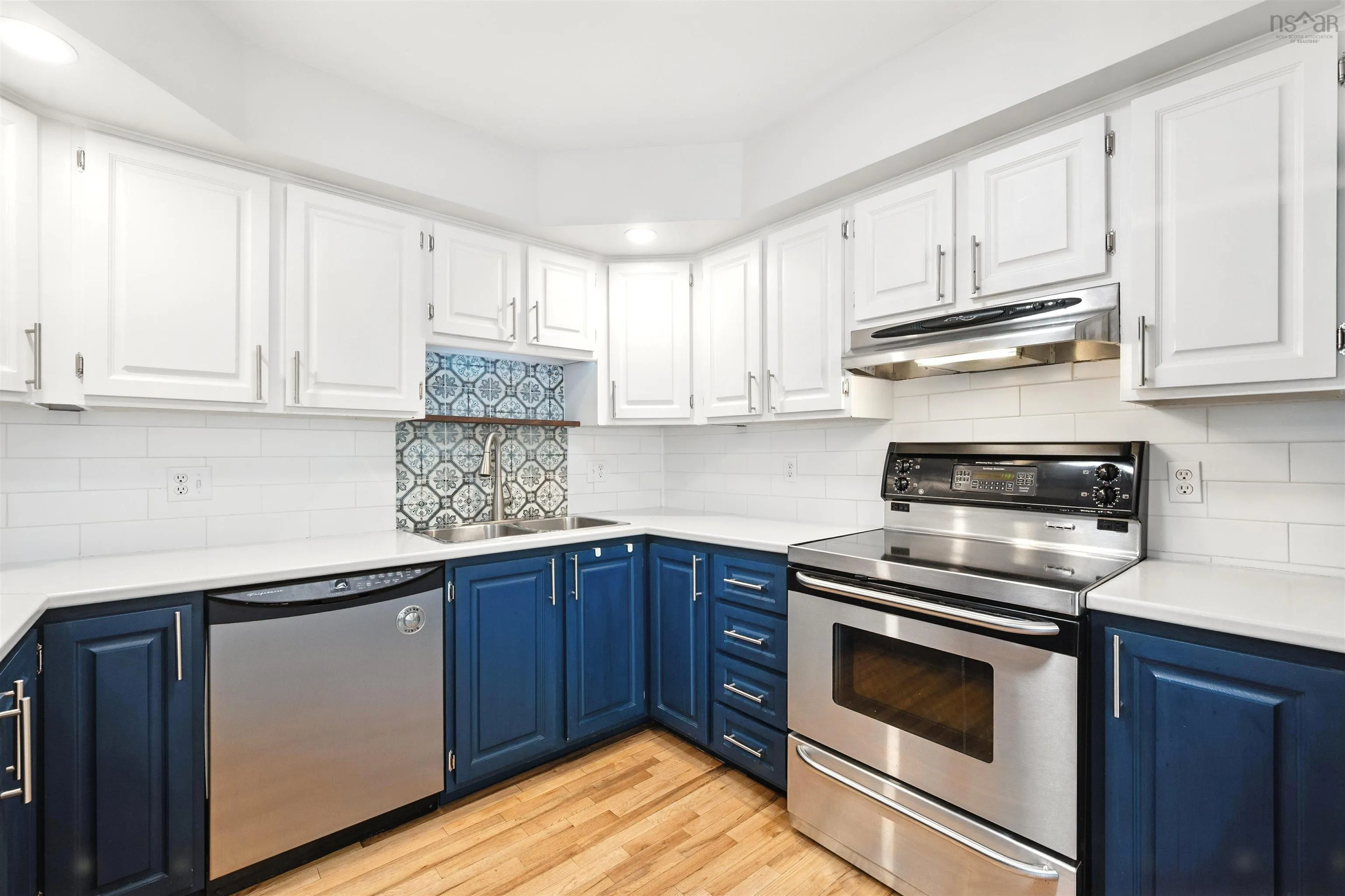 21 Lively Court, Bedford, NS B4A 3J6, 3 Bedrooms Bedrooms, ,3 BathroomsBathrooms,Residential,For Sale,Lively,202520573