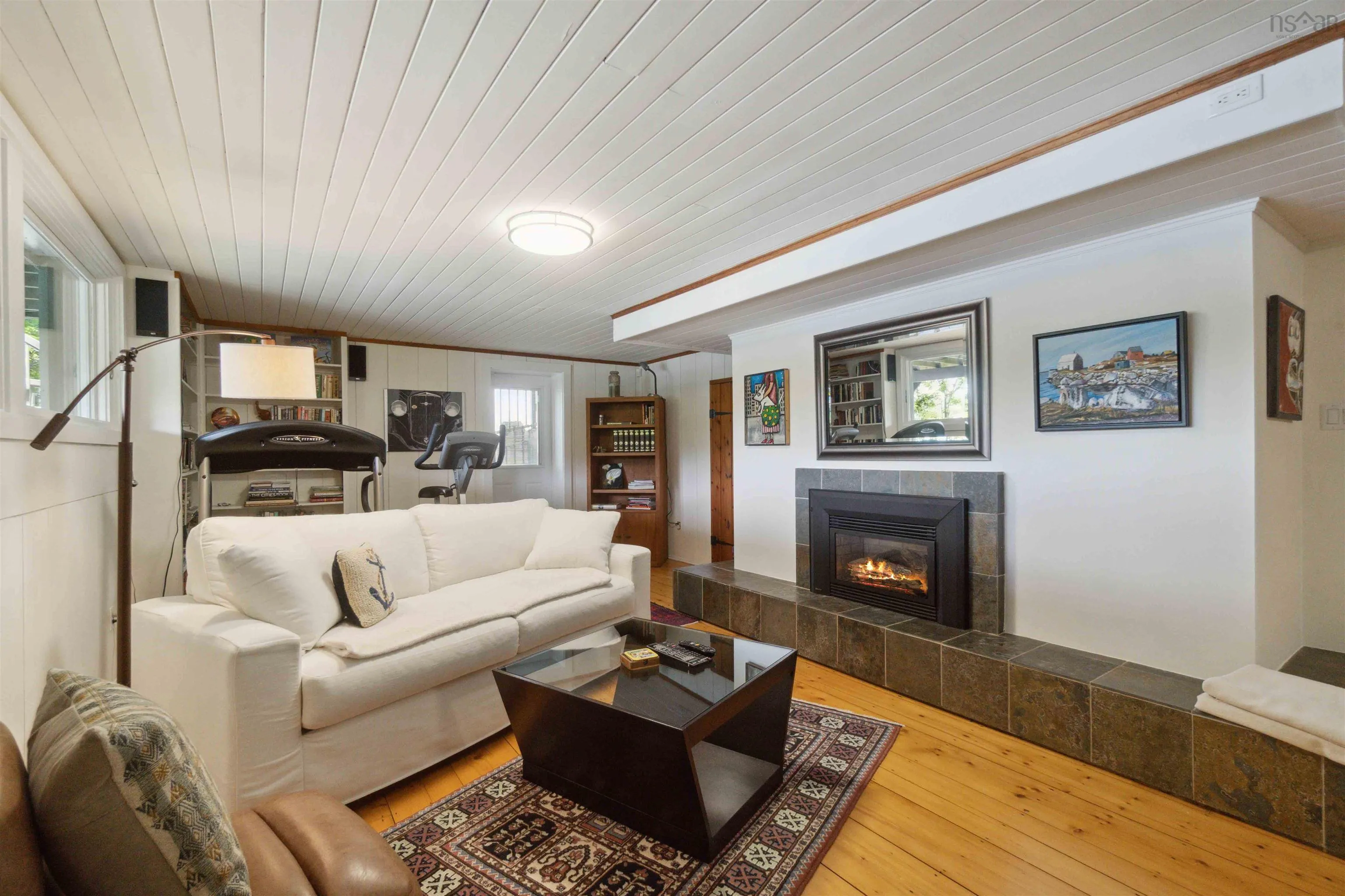 1077 Shore Drive, Bedford Ns B4a 2e6, 3 Bedrooms Bedrooms, ,3 BathroomsBathrooms,Residential,For Sale,Shore,202413677