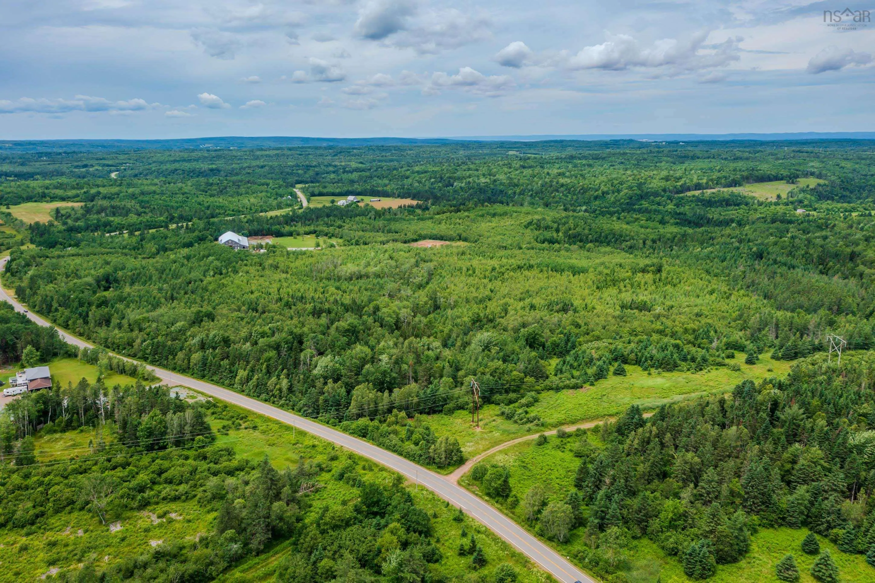 1554 Pleasant Valley Rd, Green Creek Ns B0n 1c0, 2 Bedrooms Bedrooms, ,1 BathroomBathrooms,Farm,For Sale,Pleasant Valley Rd,202426480