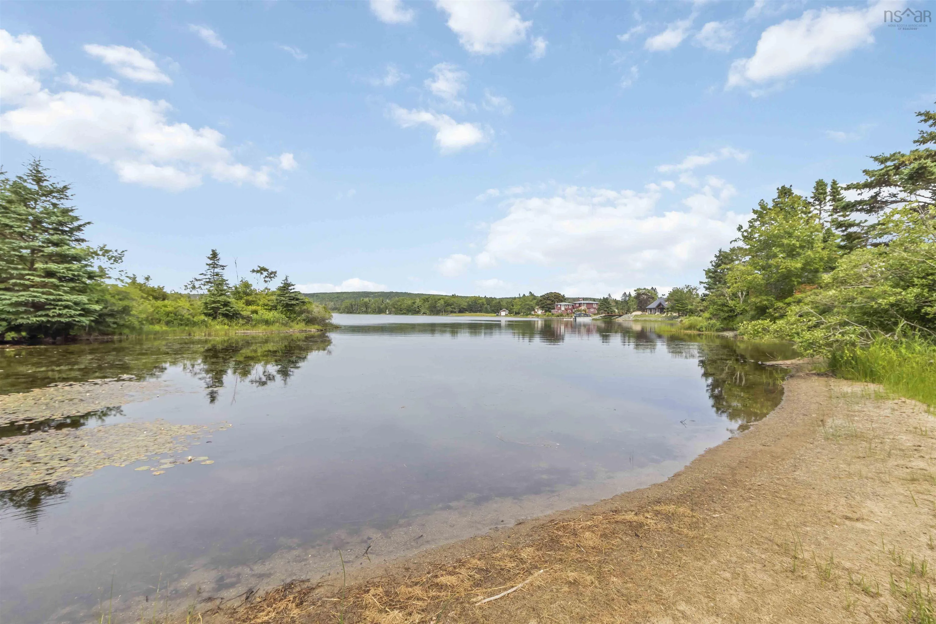195 Bellefontaine Road, Middle Porters Lake, NS B3E 1K7, 3 Bedrooms Bedrooms, ,2 BathroomsBathrooms,Residential,For Sale,Bellefontaine,202517960