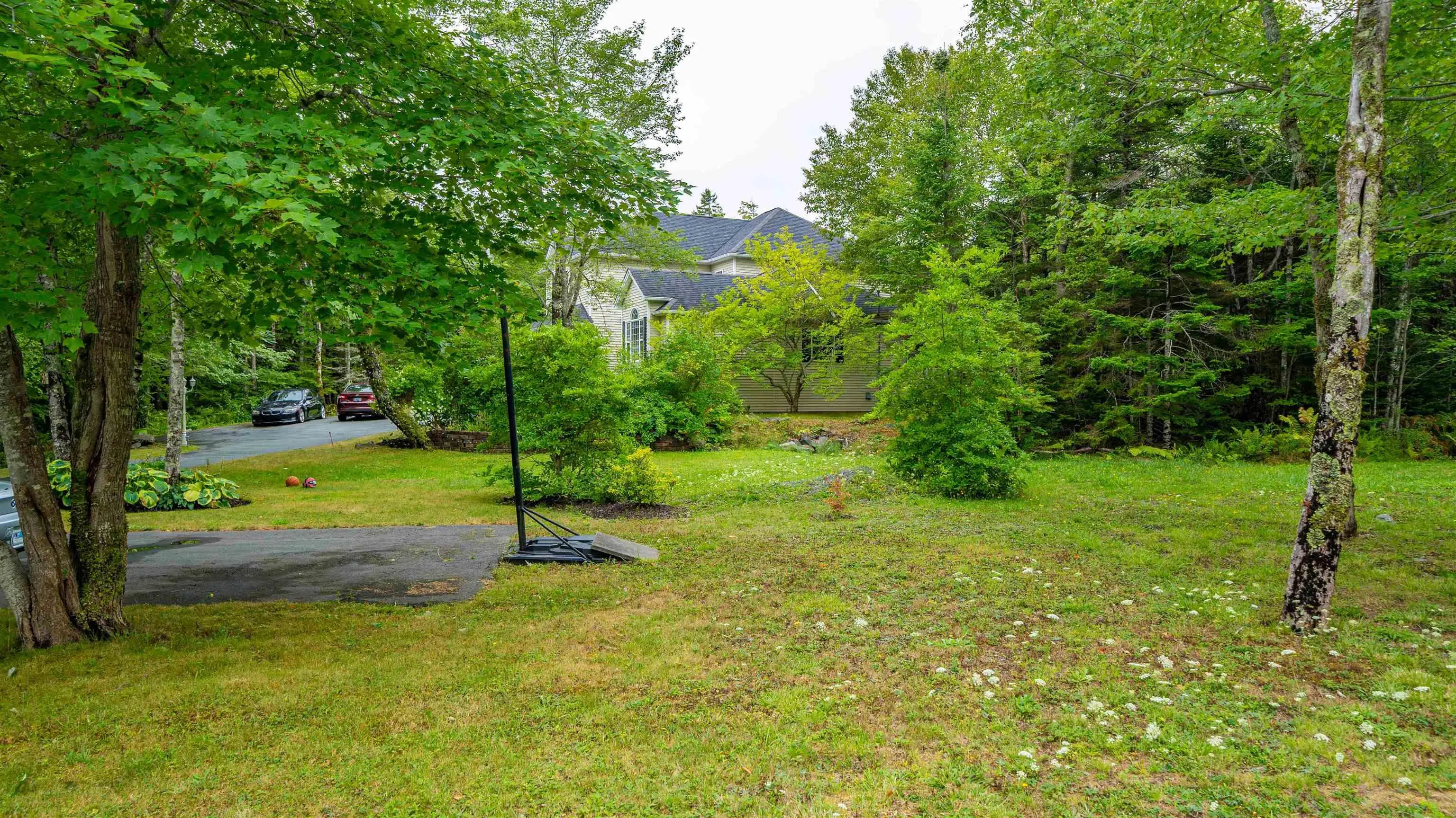 60 Blue Forest Lane, Hammonds Plains, NS B4B 1L1, 6 Bedrooms Bedrooms, ,3 BathroomsBathrooms,Residential,For Sale,Blue Forest Lane,202521750