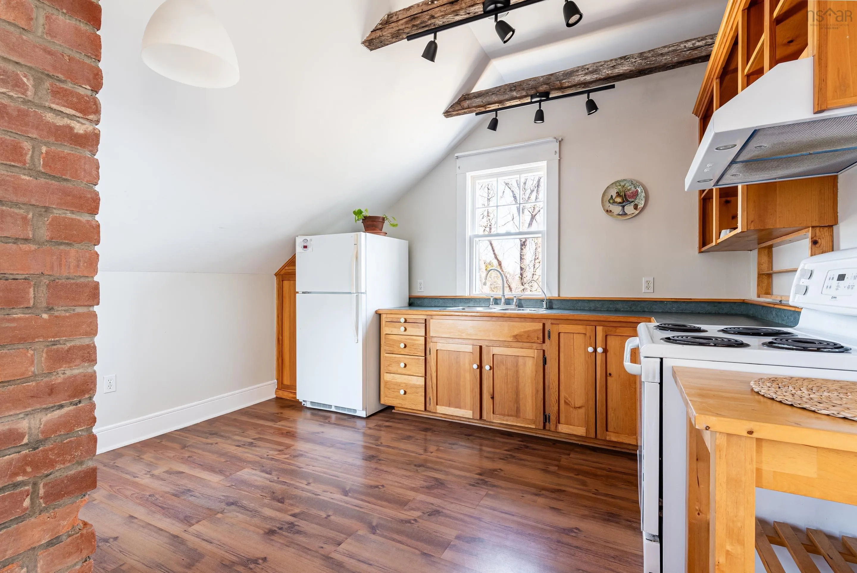 9957 Peggys Cove Road, Hacketts Cove, NS B3Z 3J4, 5 Bedrooms Bedrooms, ,3 BathroomsBathrooms,Residential,For Sale,Peggys Cove,202520672