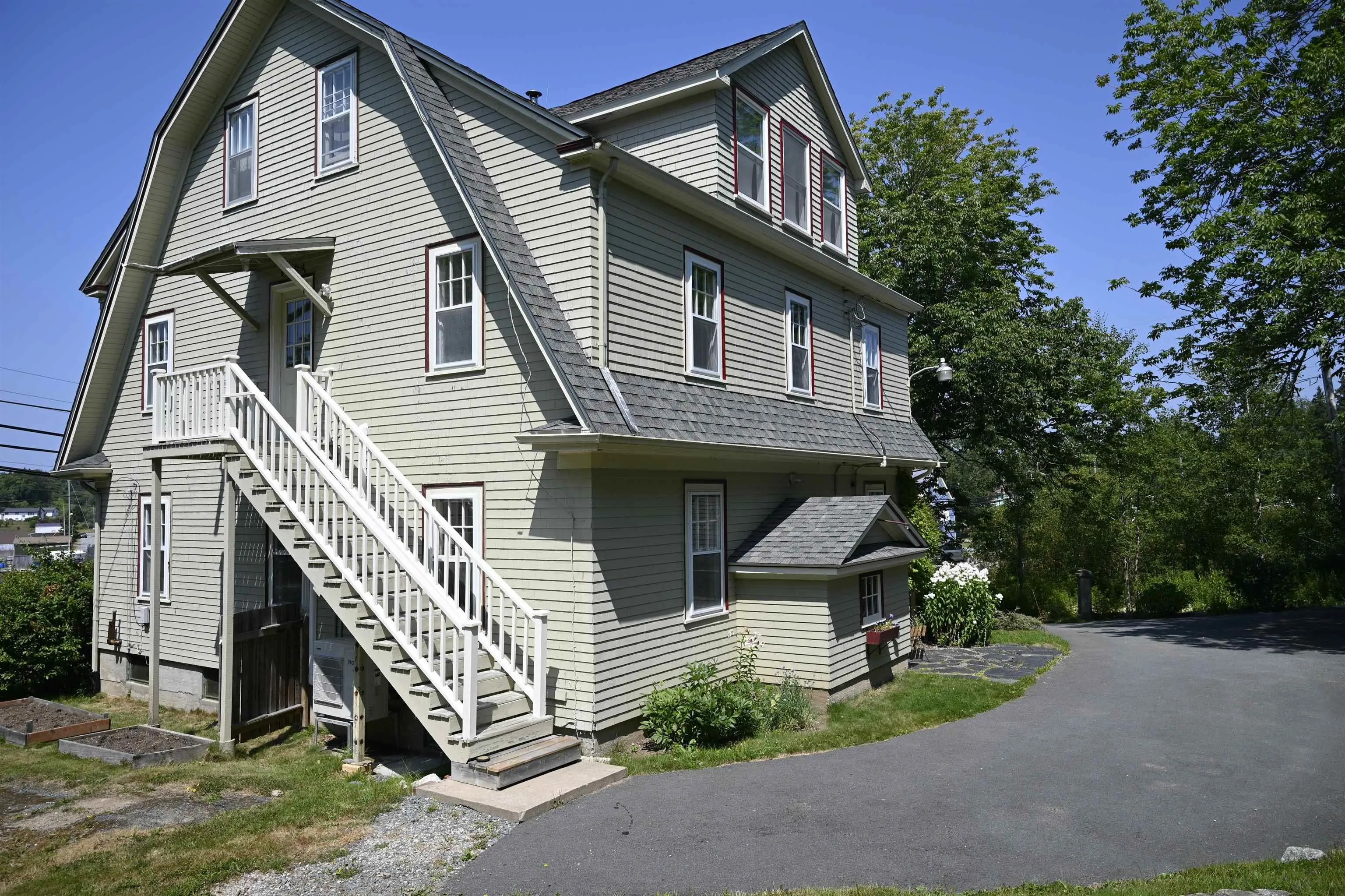 9957 Peggys Cove Road, Hacketts Cove, NS B3Z 3J4, 5 Bedrooms Bedrooms, ,3 BathroomsBathrooms,Residential,For Sale,Peggys Cove,202520672