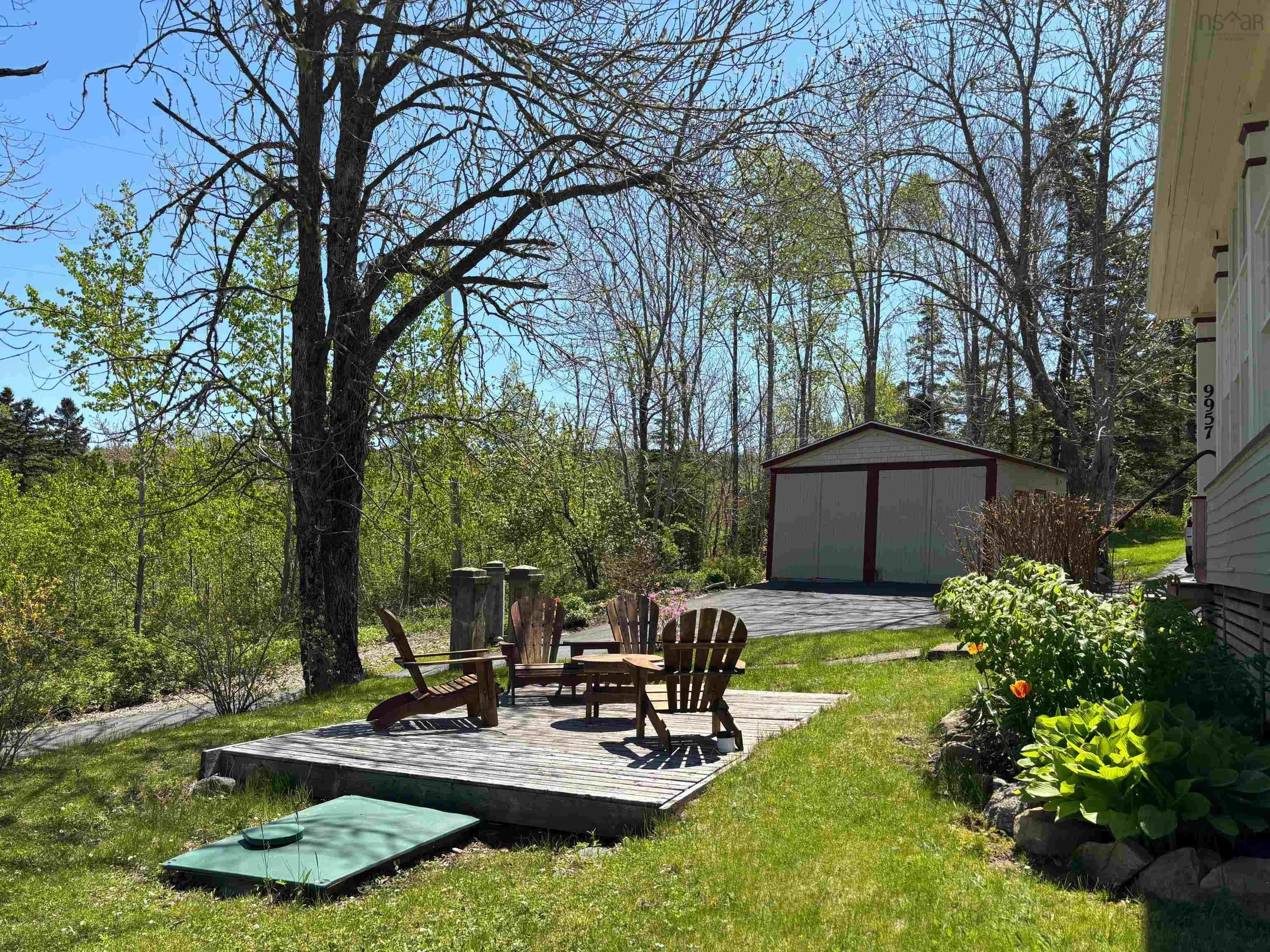 9957 Peggys Cove Road, Hacketts Cove, NS B3Z 3J4, 5 Bedrooms Bedrooms, ,3 BathroomsBathrooms,Residential,For Sale,Peggys Cove,202520672