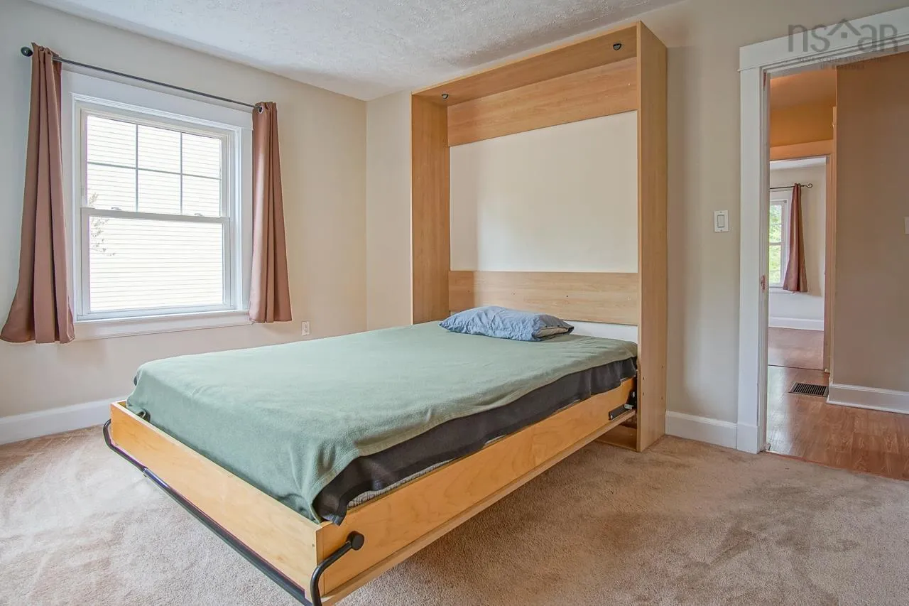 6 Comeau Avenue, Kentville, NS B4N 1P4, 4 Bedrooms Bedrooms, ,2 BathroomsBathrooms,Residential,For Sale,Comeau,202522790
