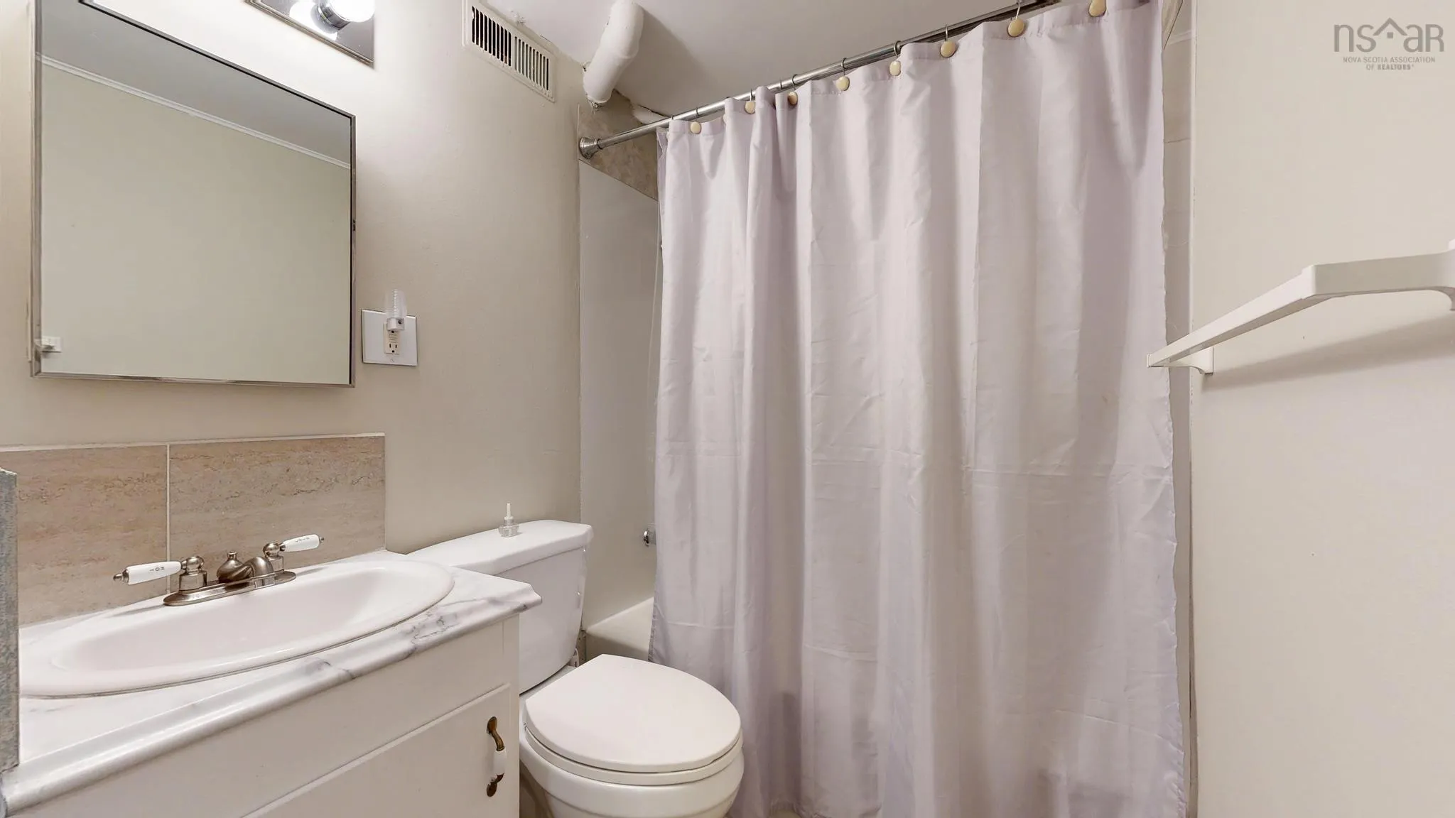 71 Rosedale Avenue, Fairview, NS B3N 2J4, 4 Bedrooms Bedrooms, ,2 BathroomsBathrooms,Residential,For Sale,Rosedale,202523175