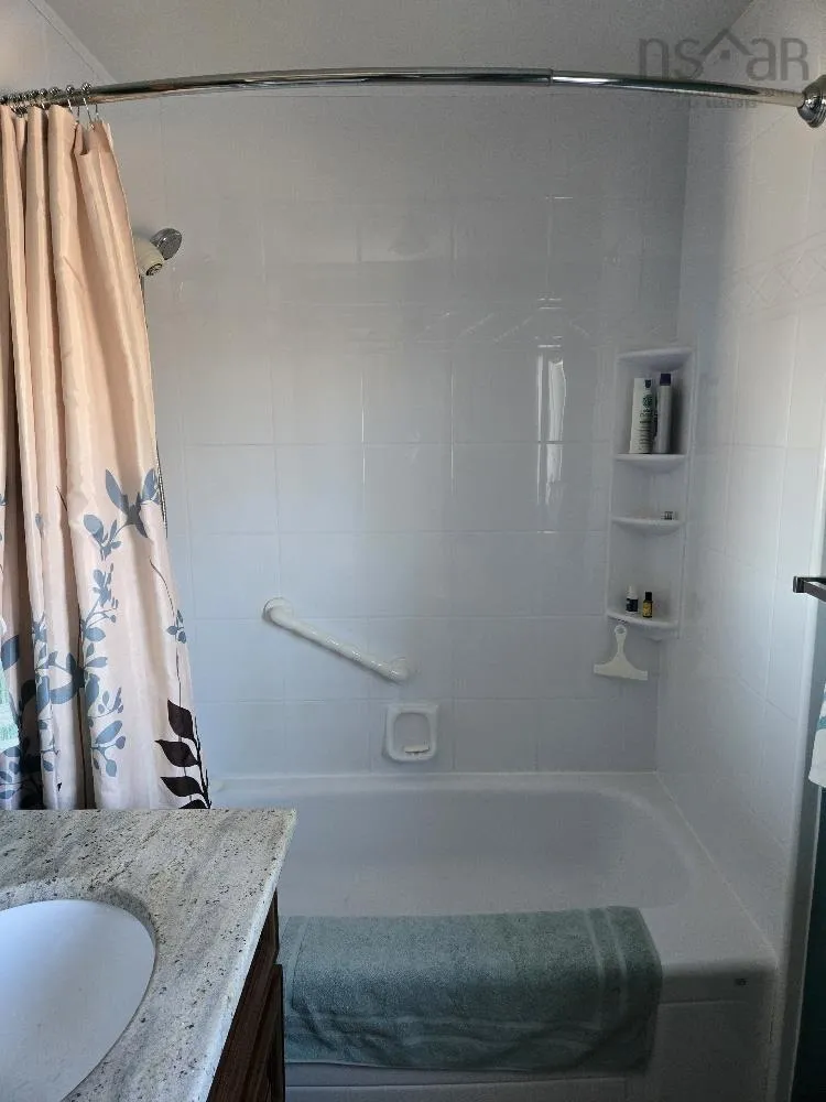 3 North Street, Truro Ns B2n 2c9, 3 Bedrooms Bedrooms, ,2 BathroomsBathrooms,Residential,For Sale,North,202503990