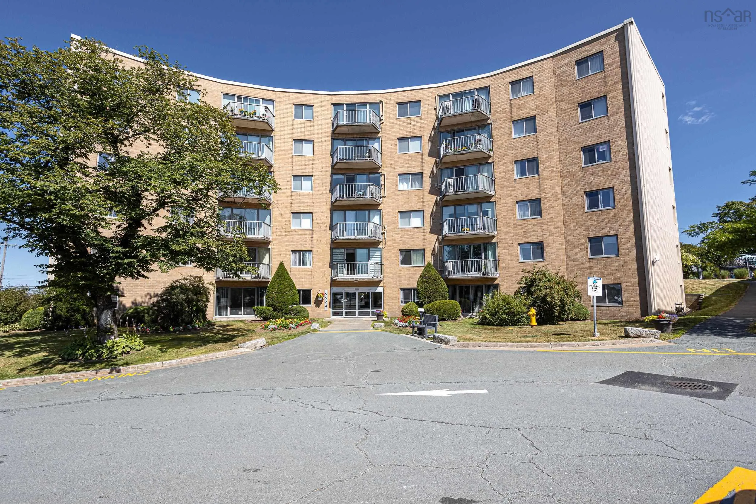 201-5524 Heatherwood, Halifax, NS B3K 5N7, 3 Bedrooms Bedrooms, ,2 BathroomsBathrooms,Residential,For Sale,Heatherwood,202520552